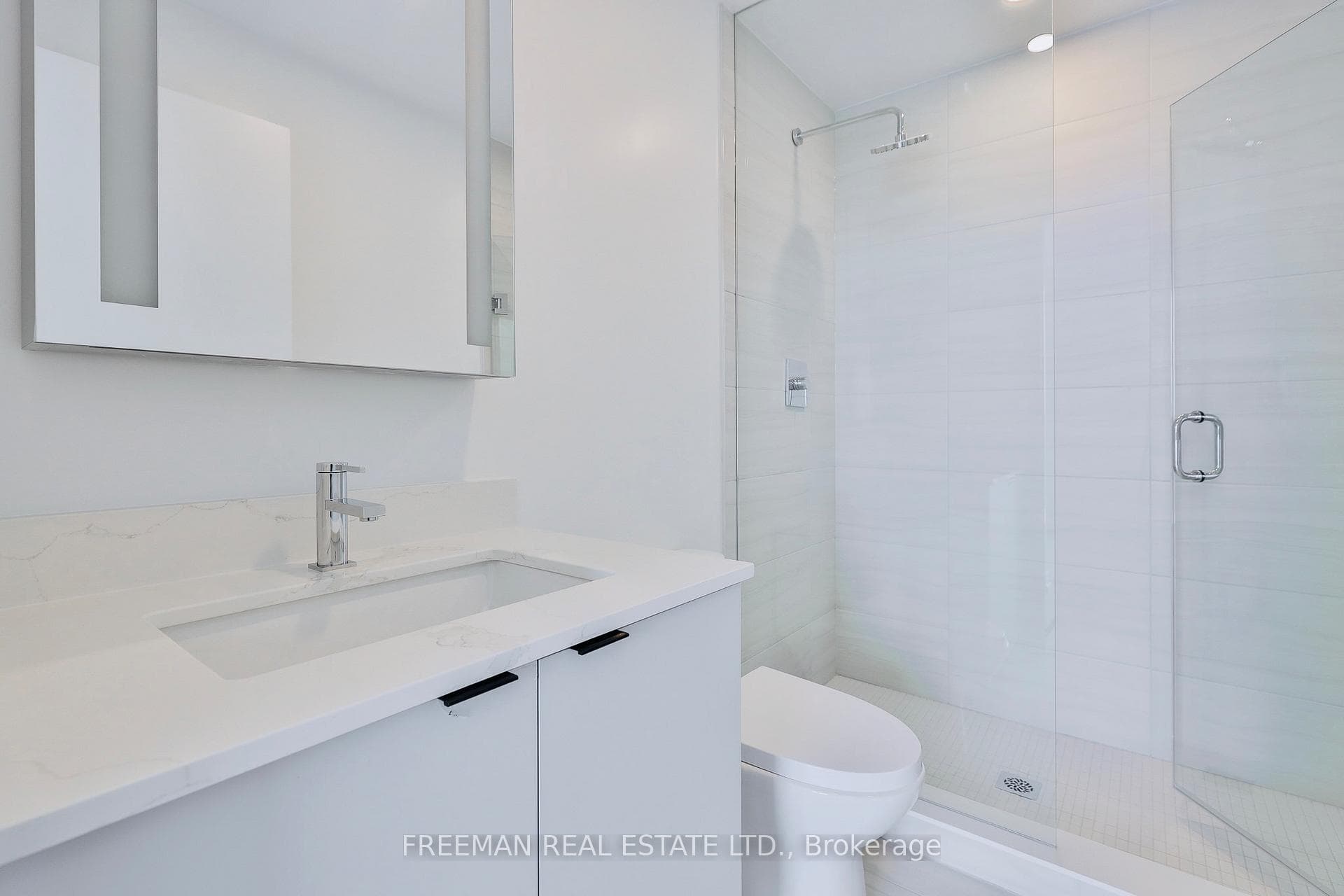 285 Dufferin Street Unit 1314 photo 13