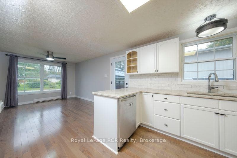427 Highland Drive photo 10