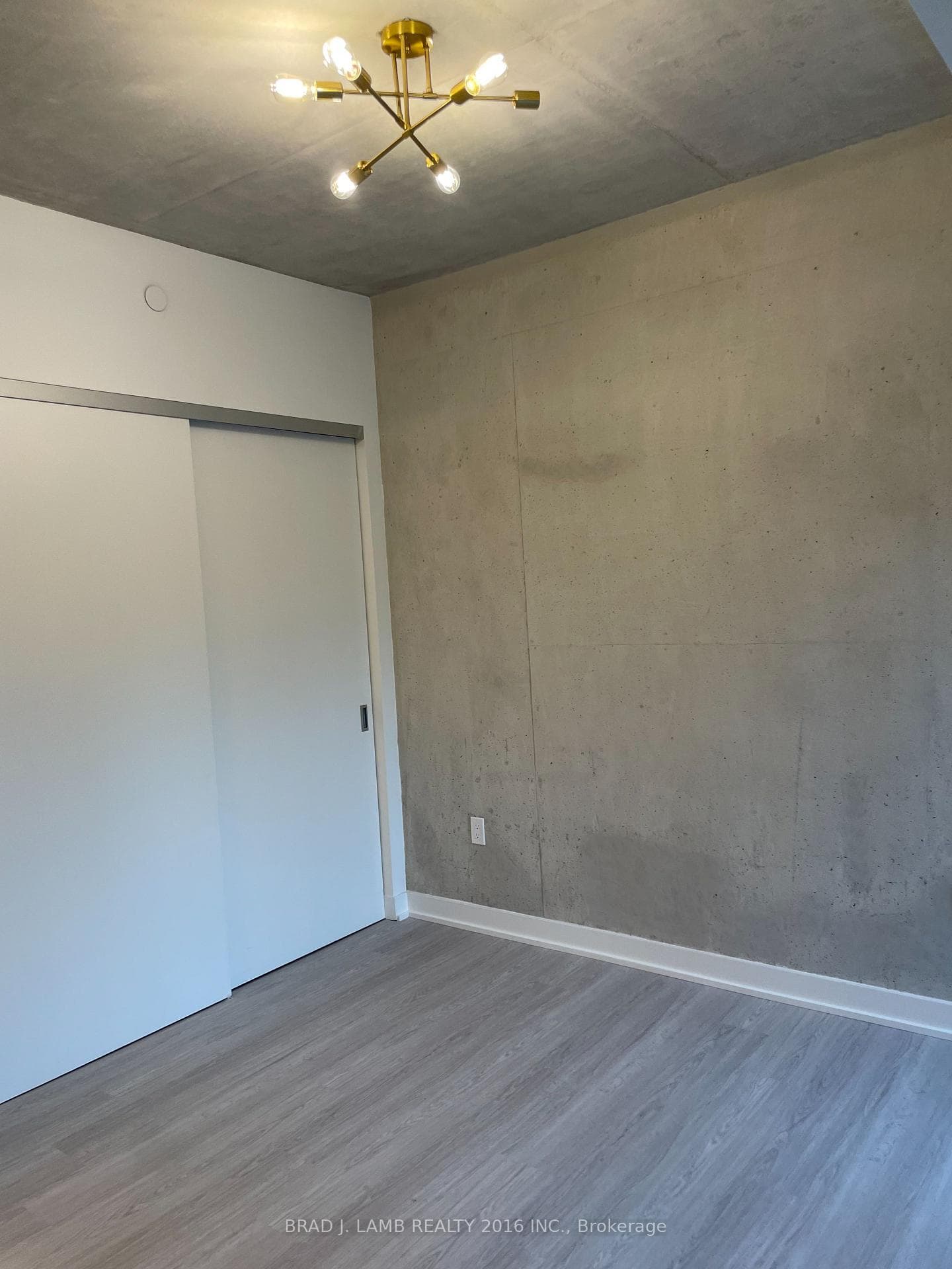 284 King Street Unit 2005 photo 7