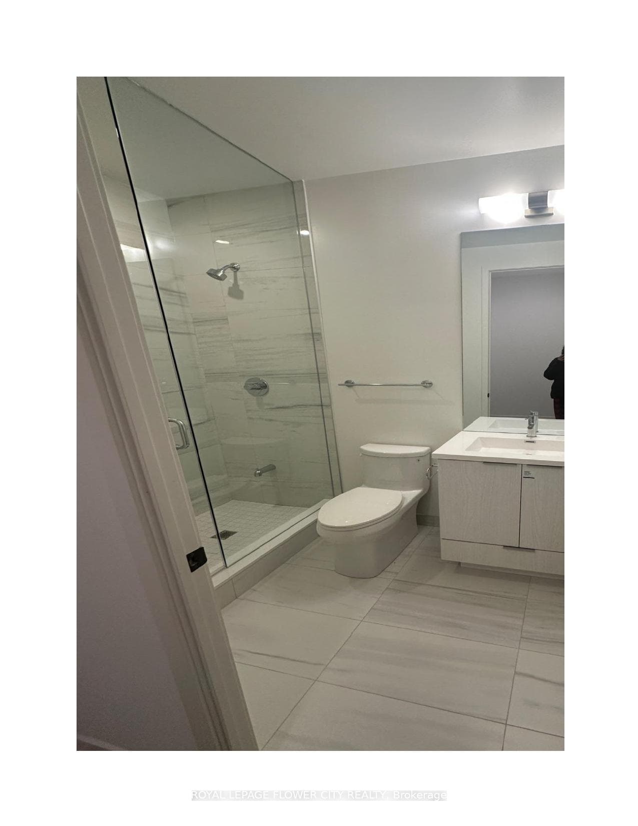 8 Interchange Way Unit PH107 photo 10