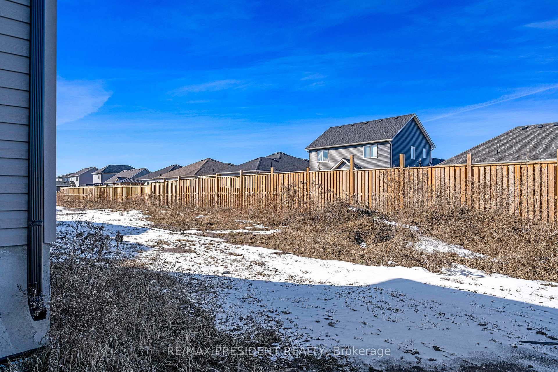 62 Allenwood Road photo 4