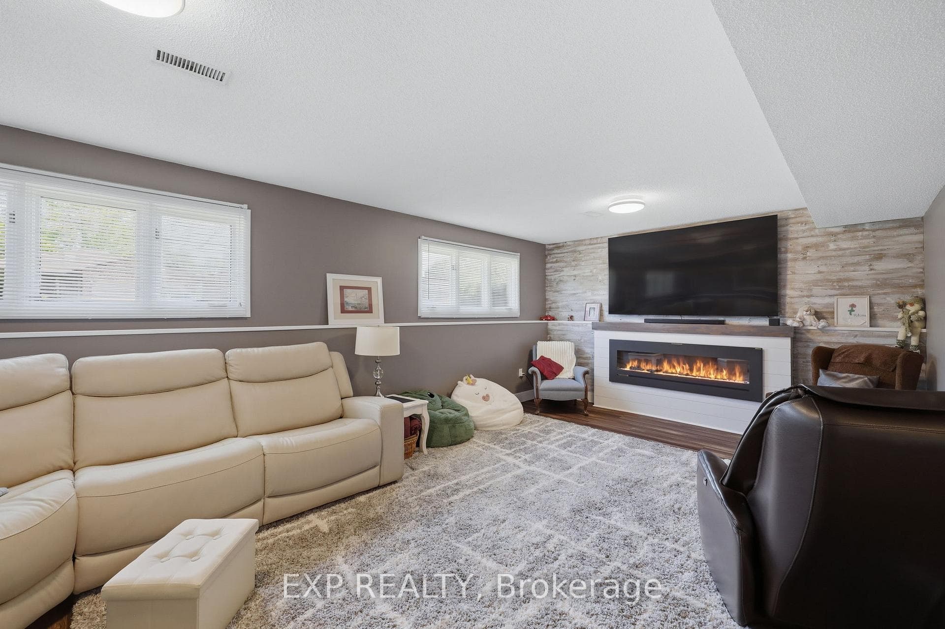 271 Anne Street photo 38