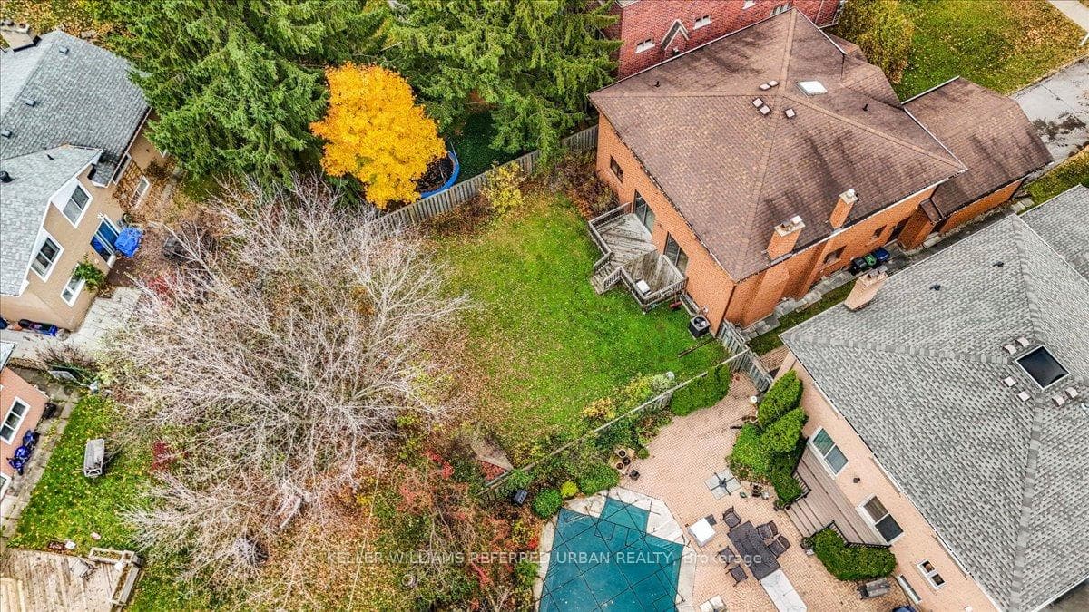 219 Ellerslie Avenue photo 38