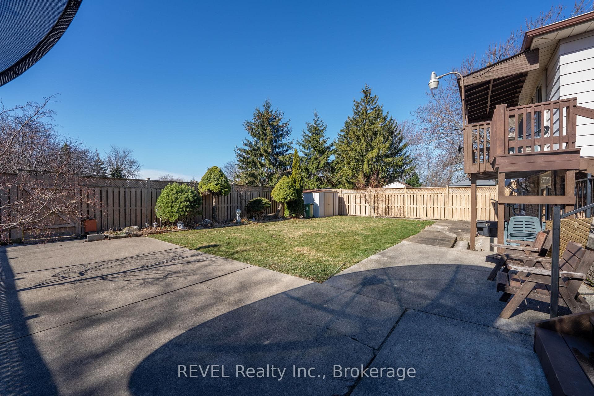 19 Lynwood Drive photo 43