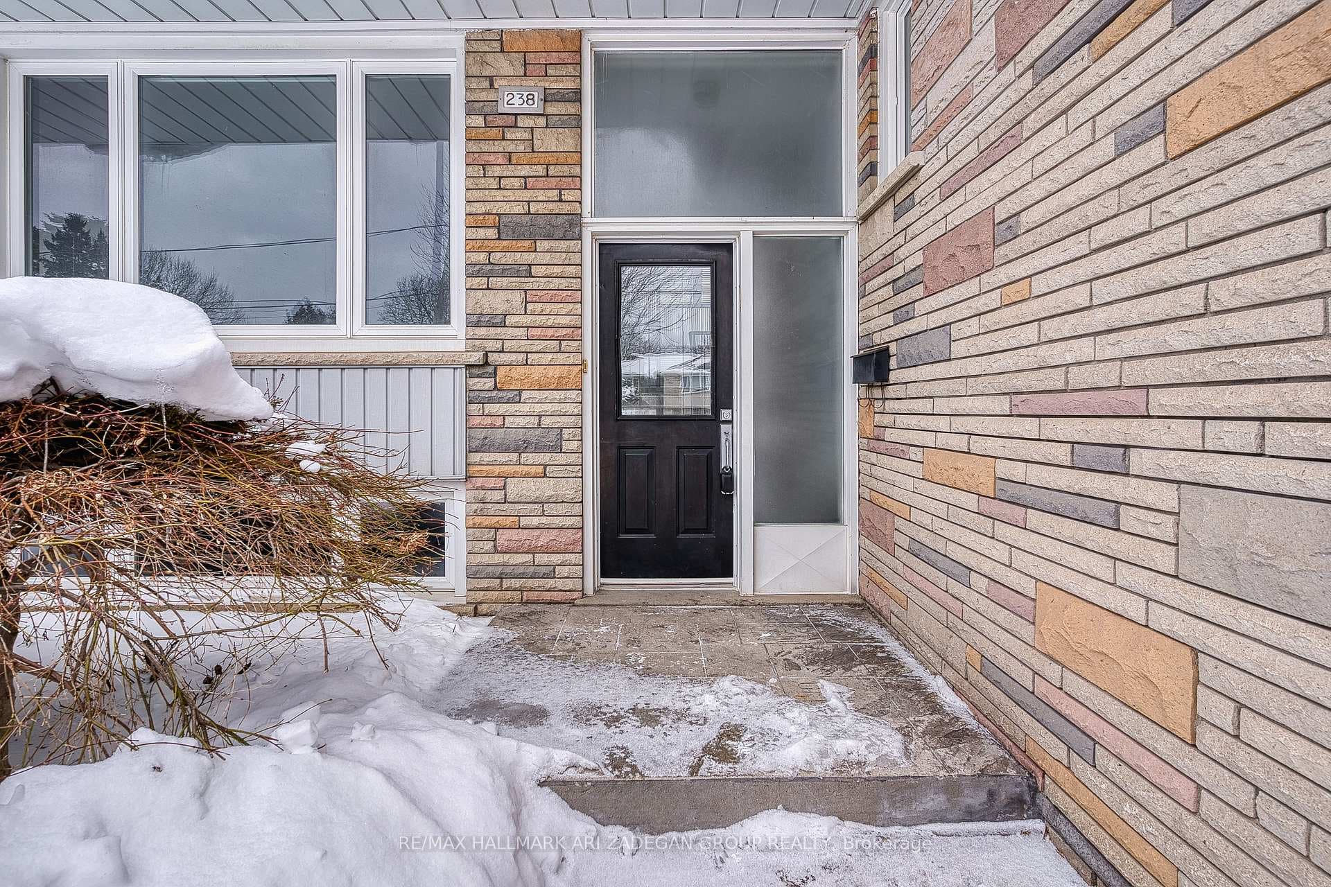 238 Searle Avenue photo 2