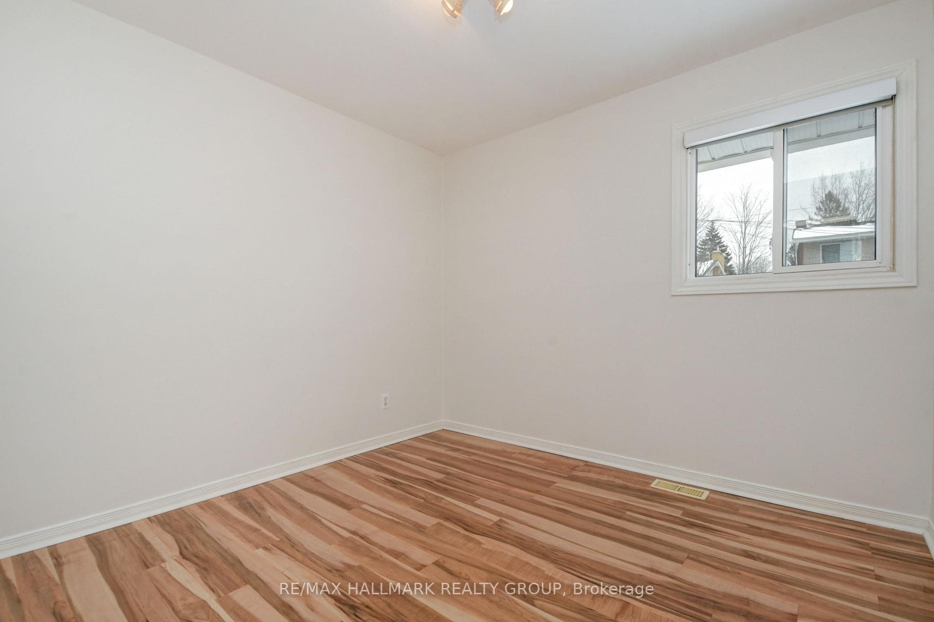 2223 Martha Avenue photo 17