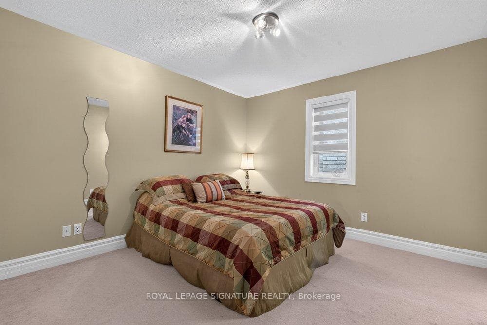 5 Broderick Place photo 31