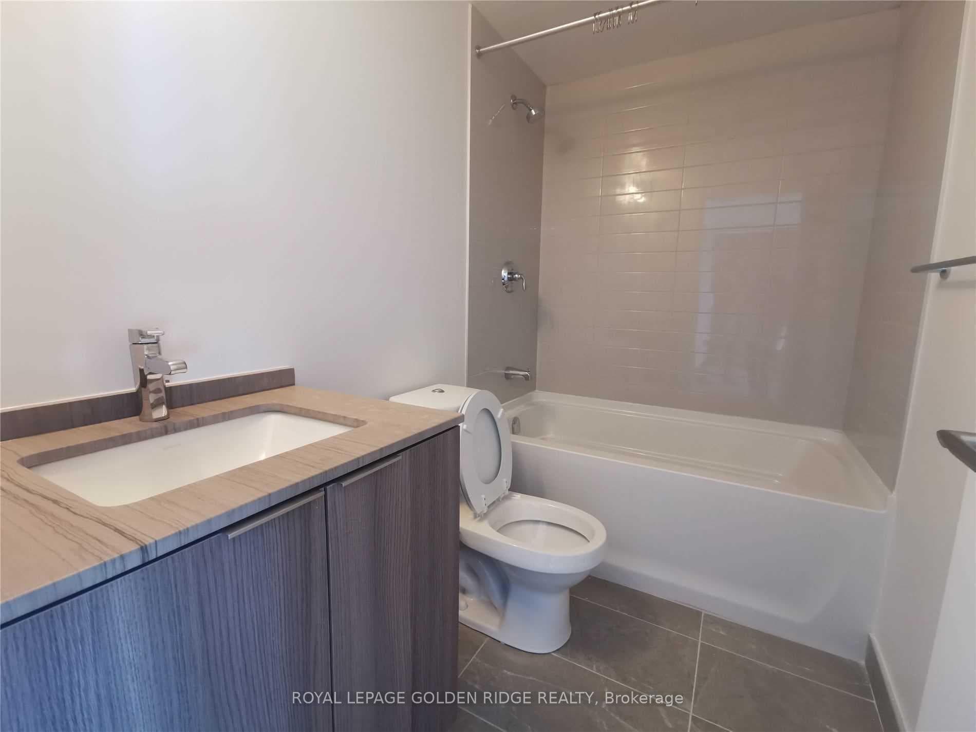 11 Wellesley Street Unit 3901 photo 5