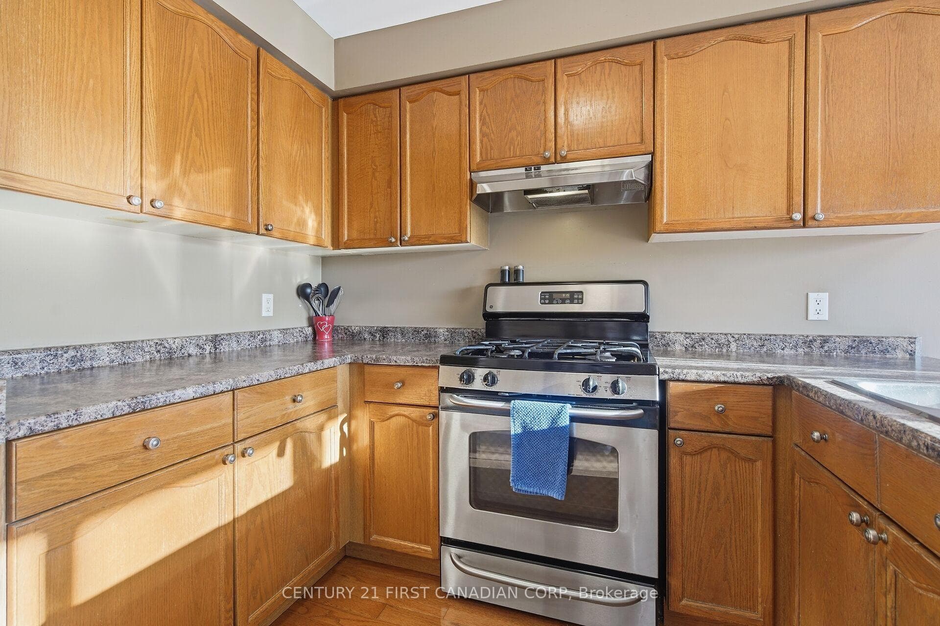 47 Meadowridge Road photo 16