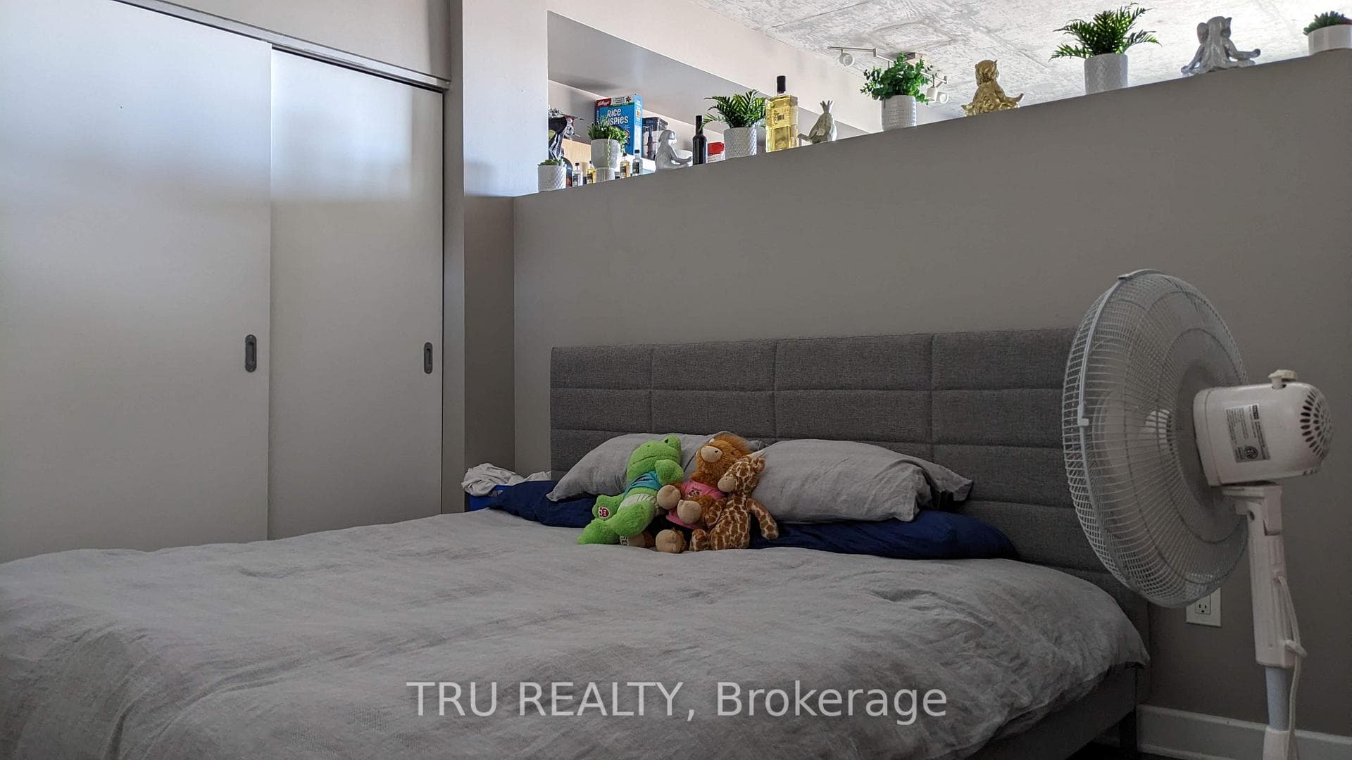 180 York Street Unit 1003 photo 14
