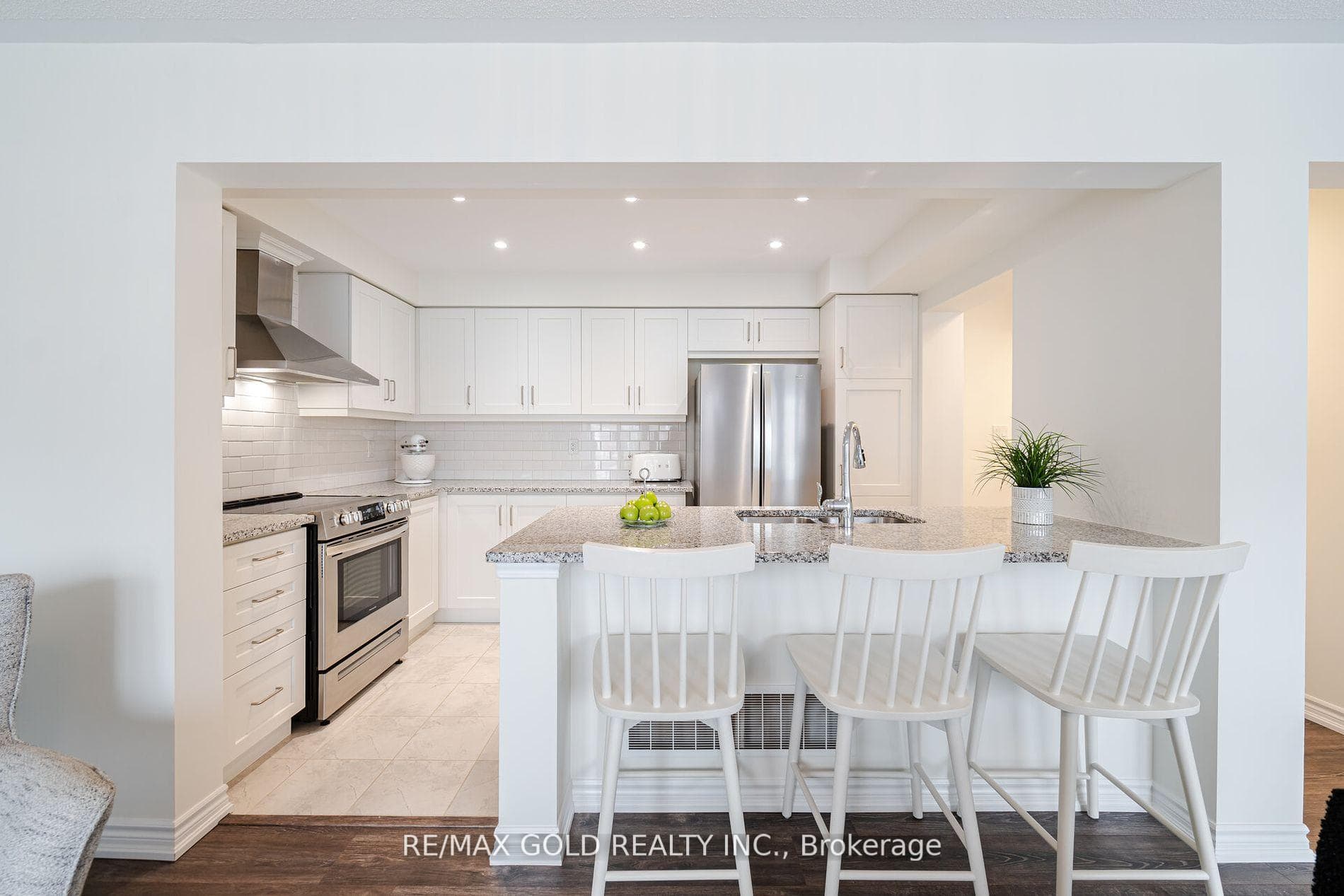 118 Christopher Road photo 13