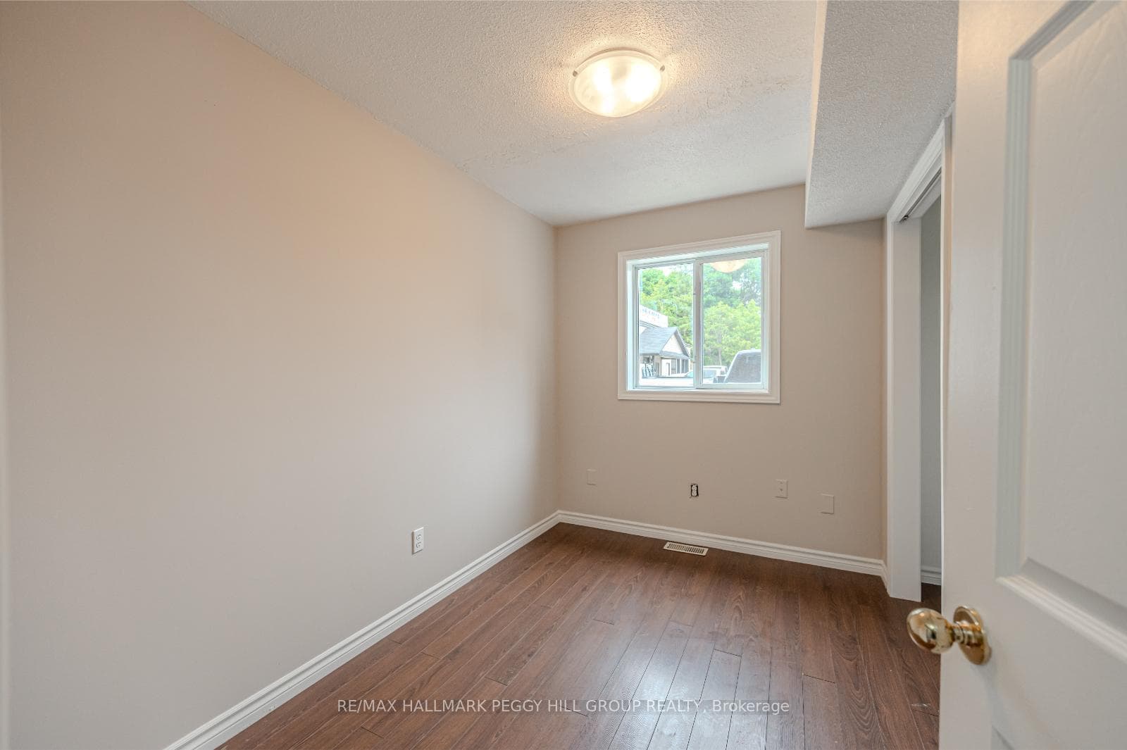 88 Wyandotte Street Unit Main photo 8