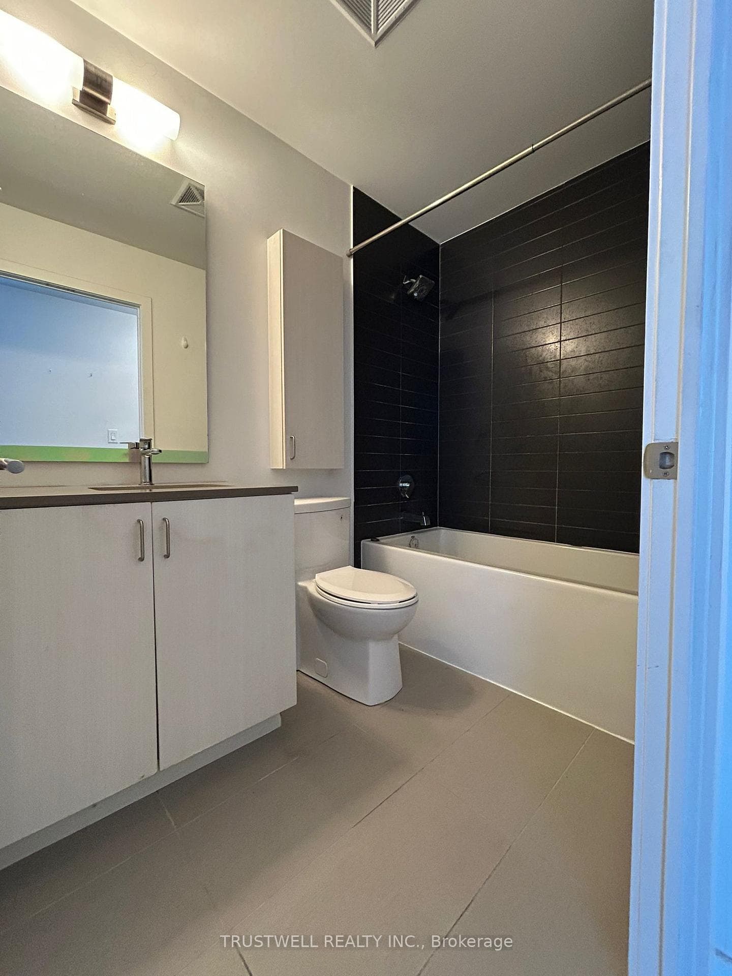 2799 Kingston Road Unit 308 photo 9