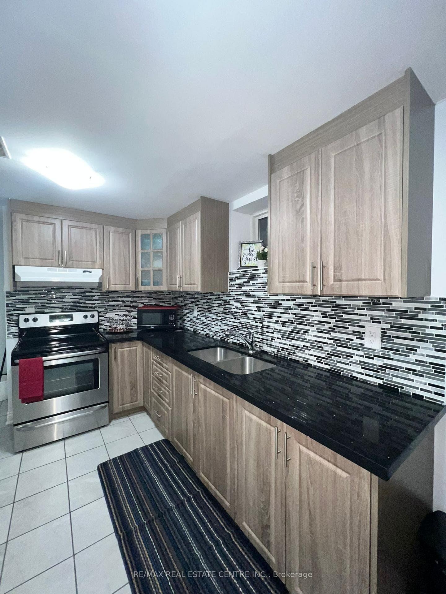 40 Victoriaville Road Unit Lower photo 5