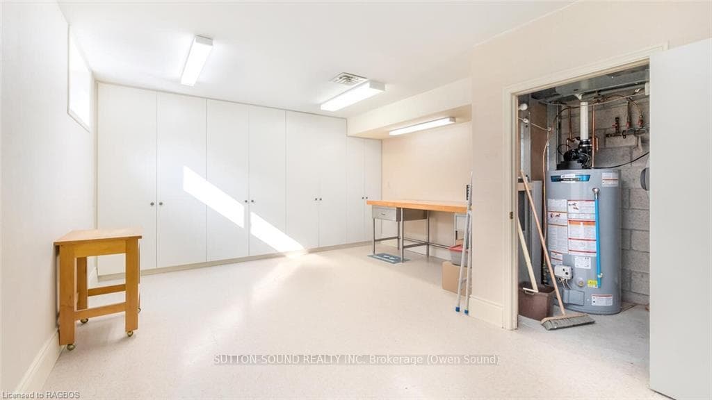 560 5TH Street photo 32