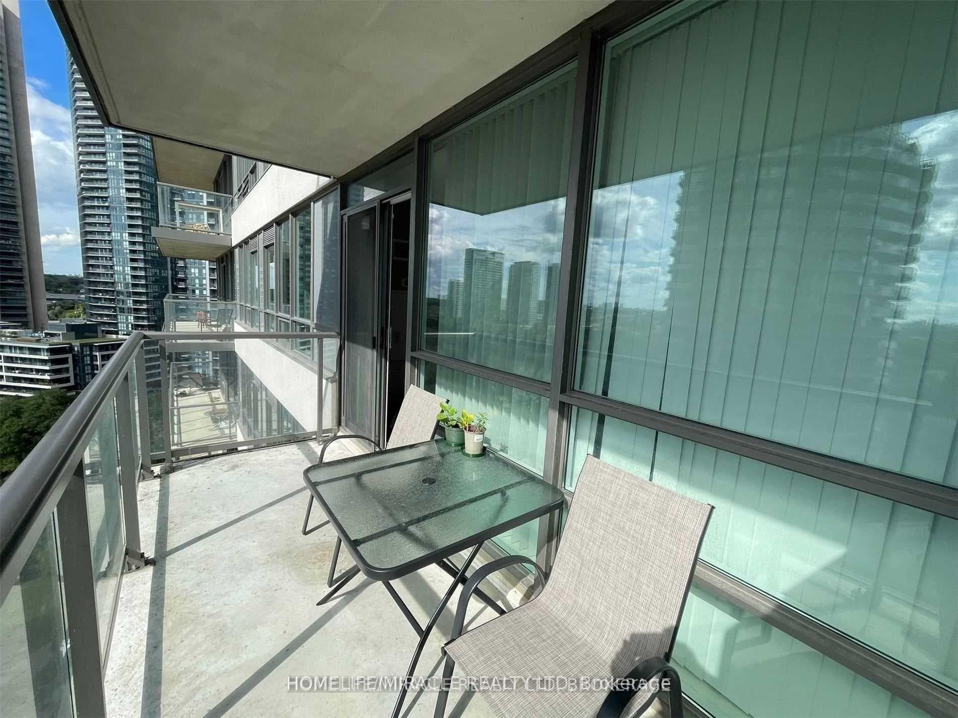 2230 Lake Shore Boulevard Unit 1503 photo 5