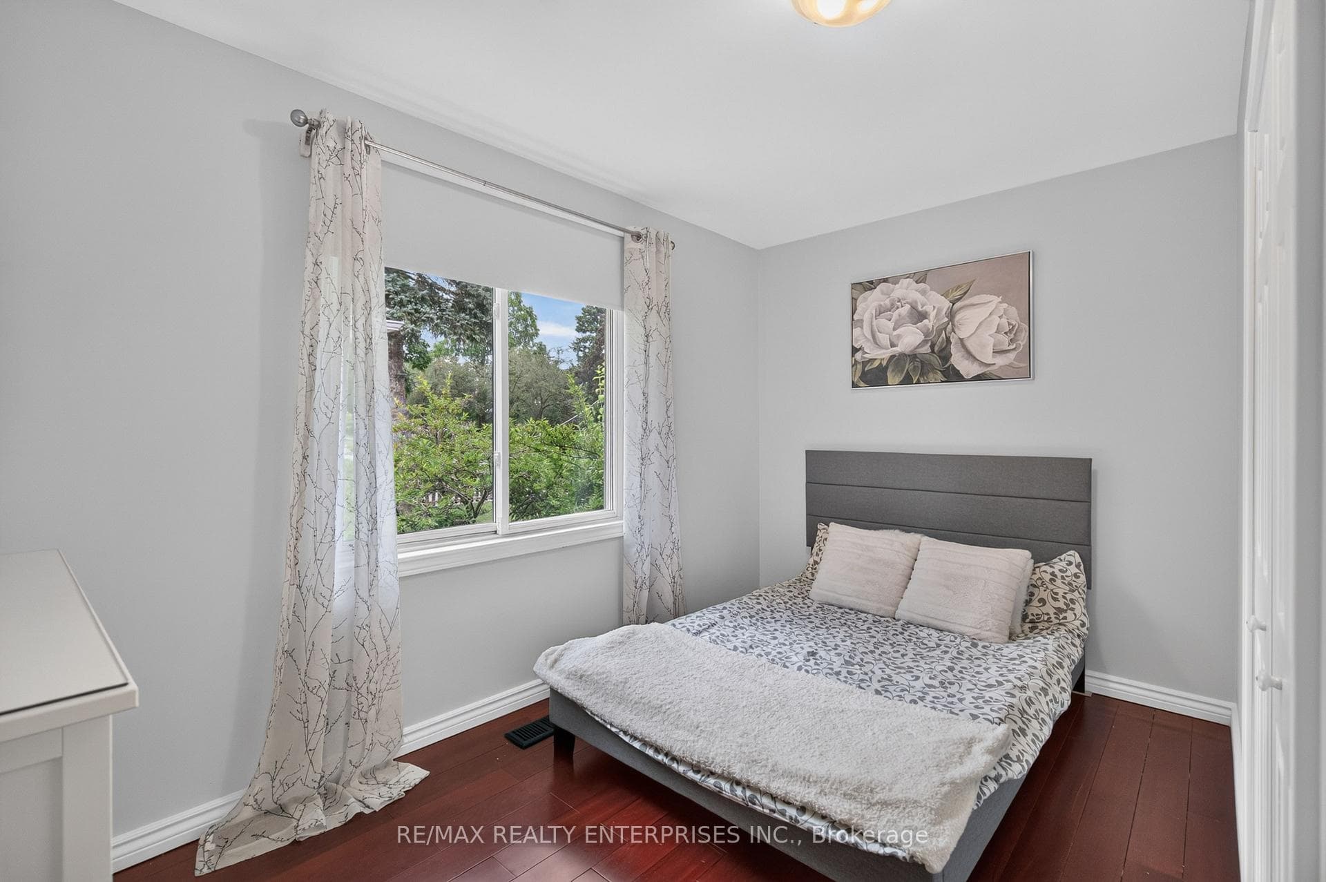 1282 Daimler Road photo 19