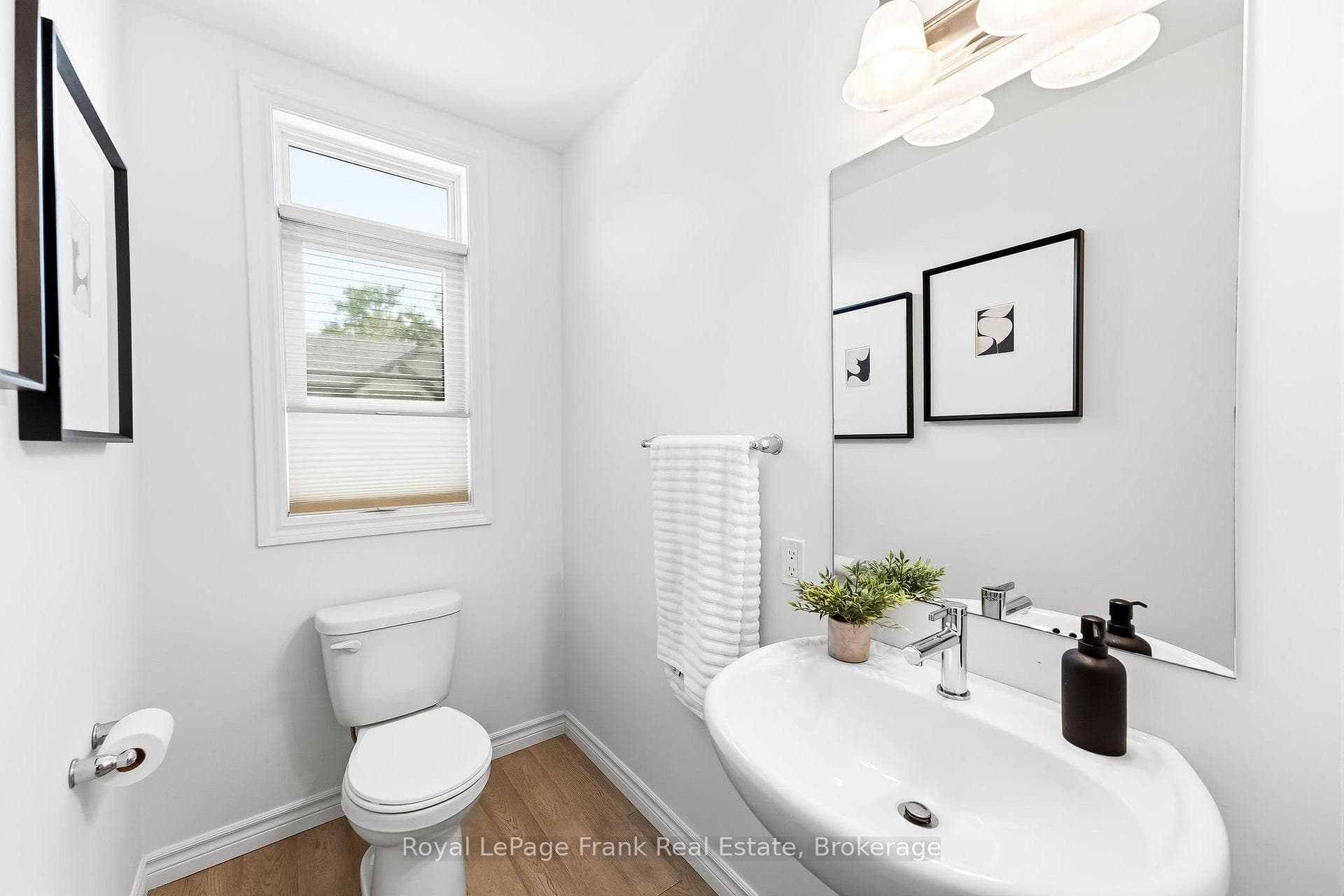 27 Shand Lane photo 19
