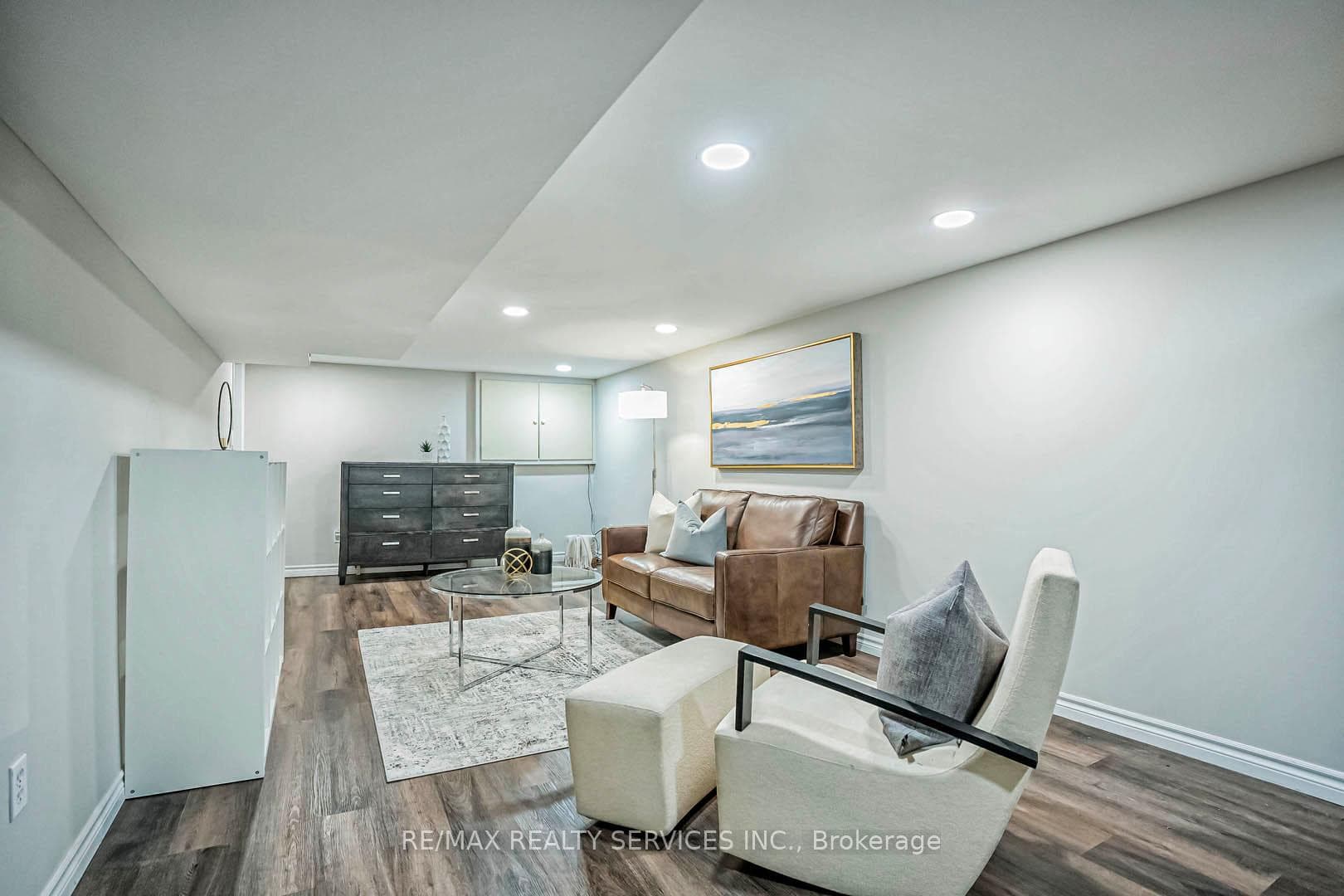 119 Court Street photo 23