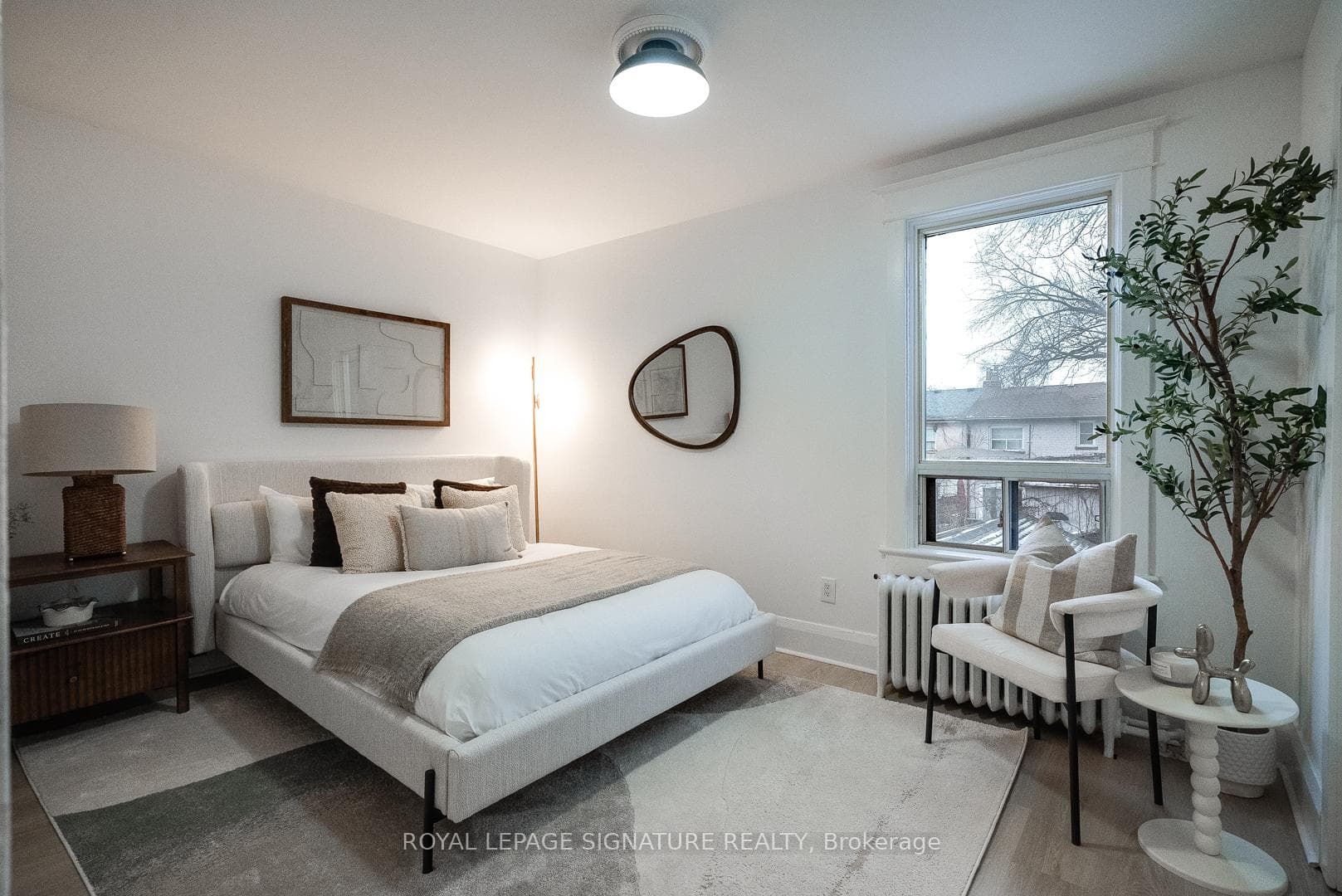 216 Parkmount Road Unit Upper photo 23