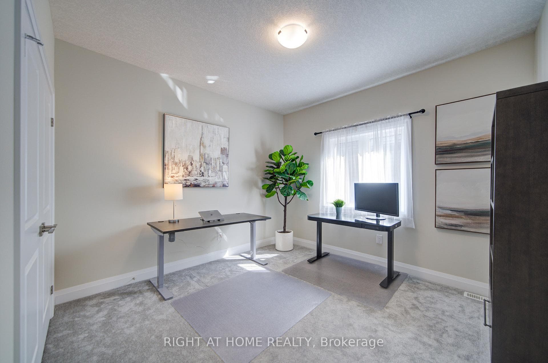 712 Wood Lily Street photo 33