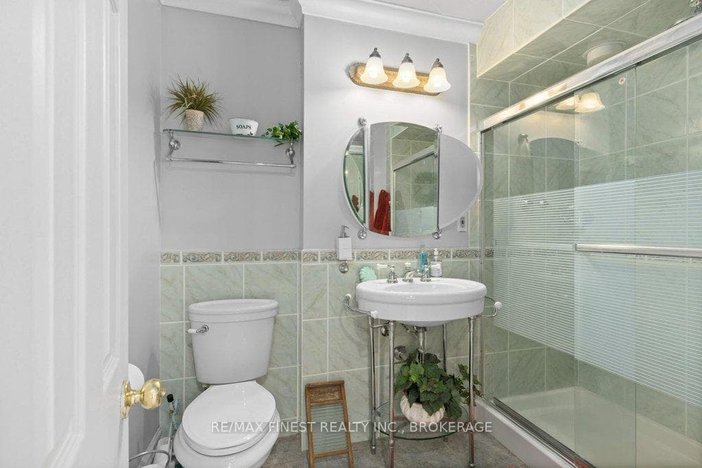 2154 Arne Crescent photo 31