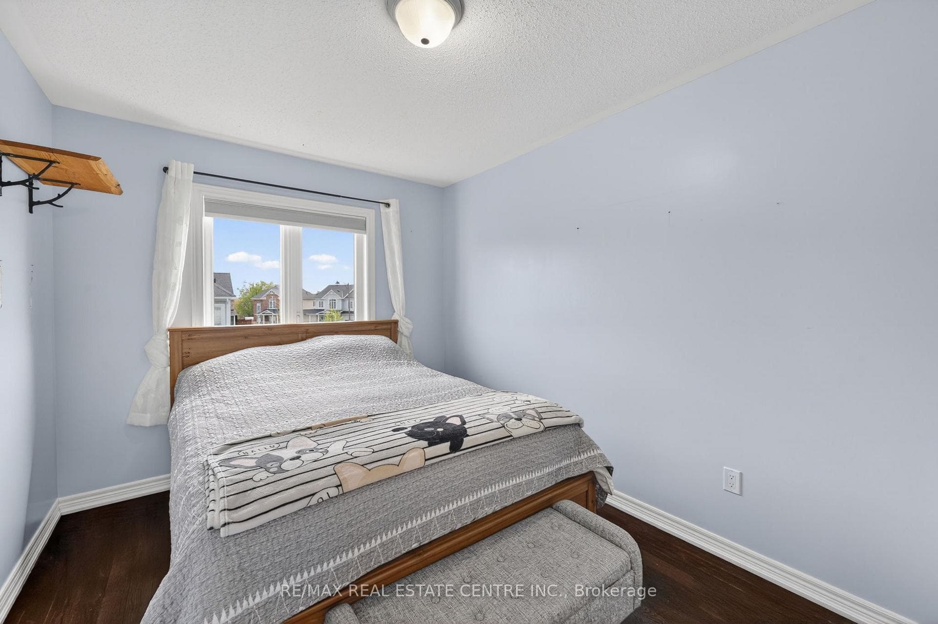 941 Cook Crescent photo 16