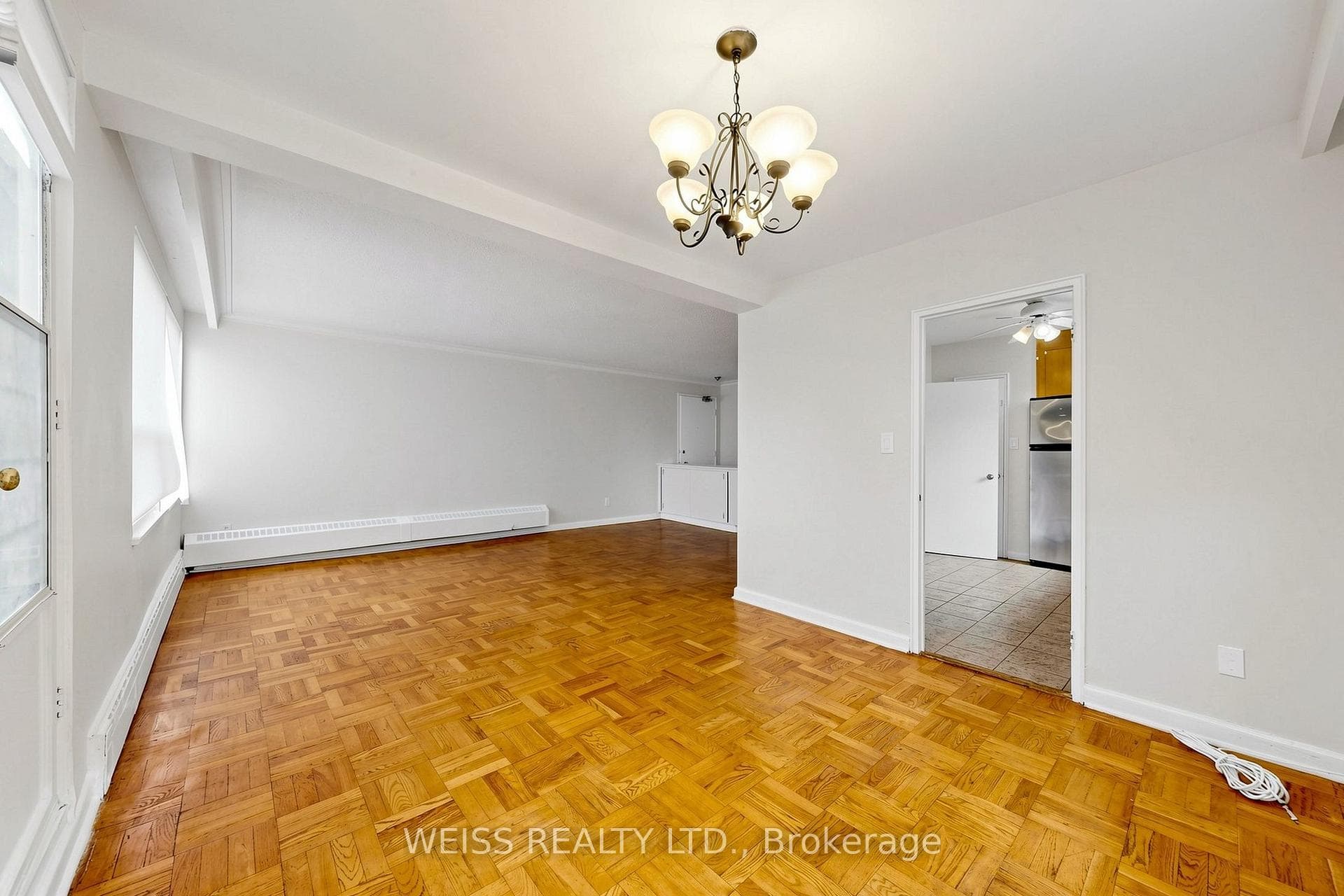 17 Fraserwood Avenue Unit 4 photo 11