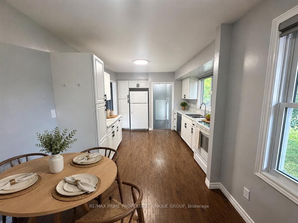 890 Hollands Avenue photo 8