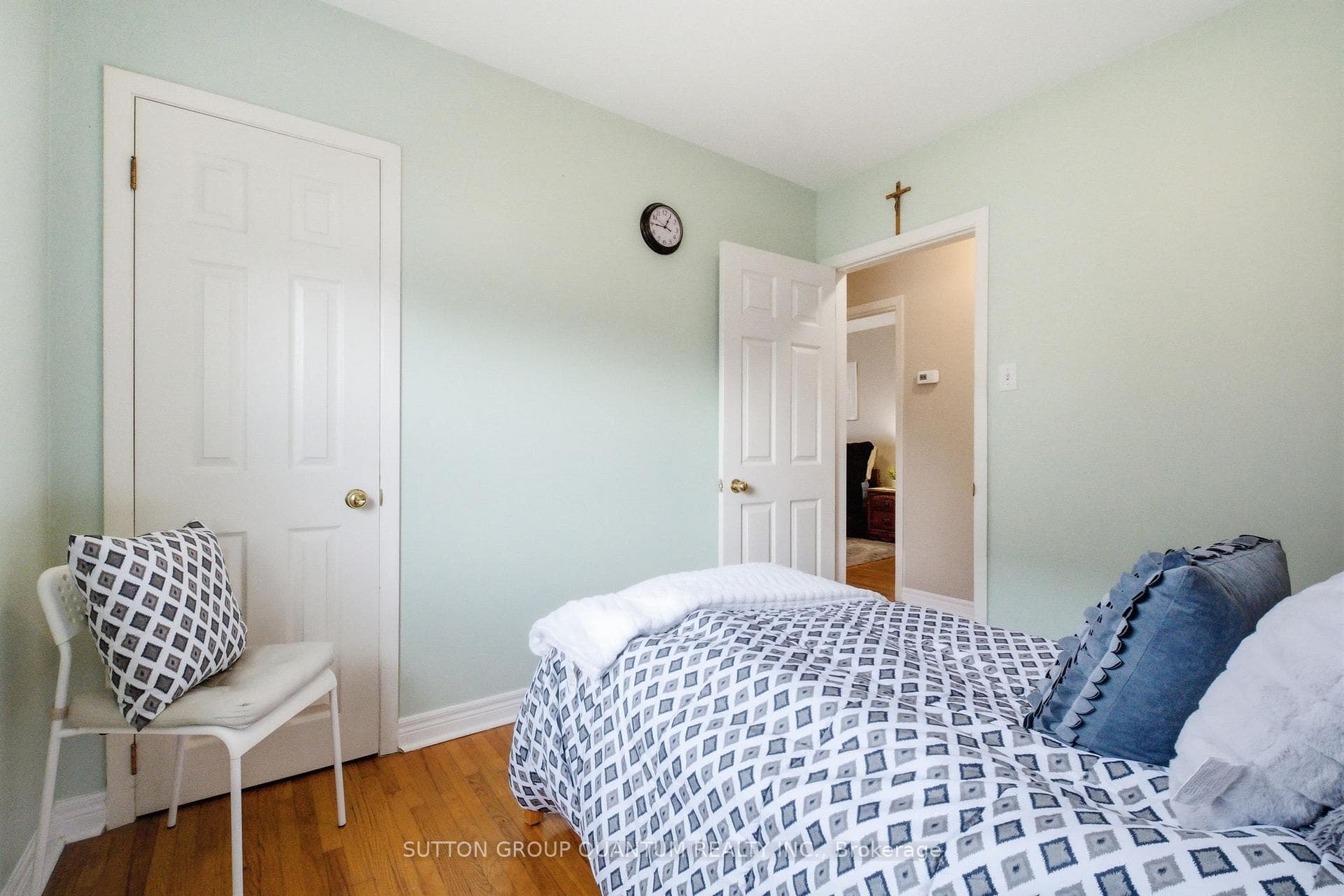 1257 Alexandra Avenue photo 19