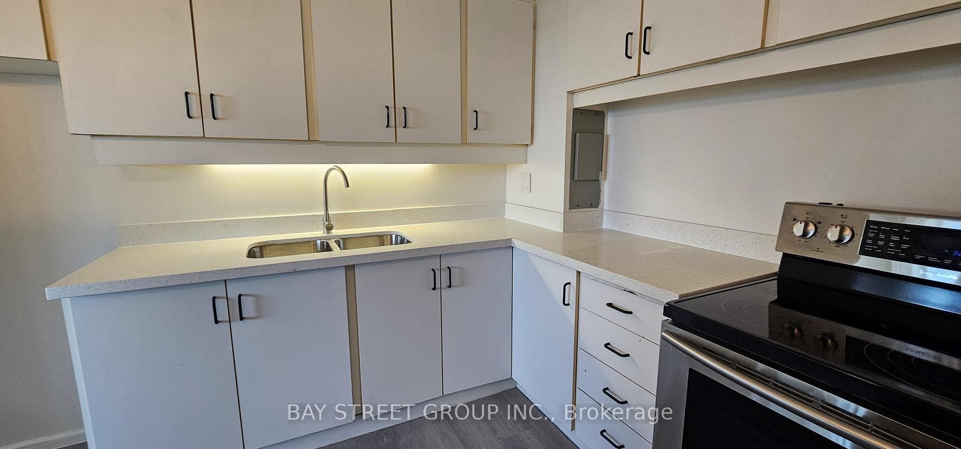 735 Don Mills Road Unit 1901 photo 8