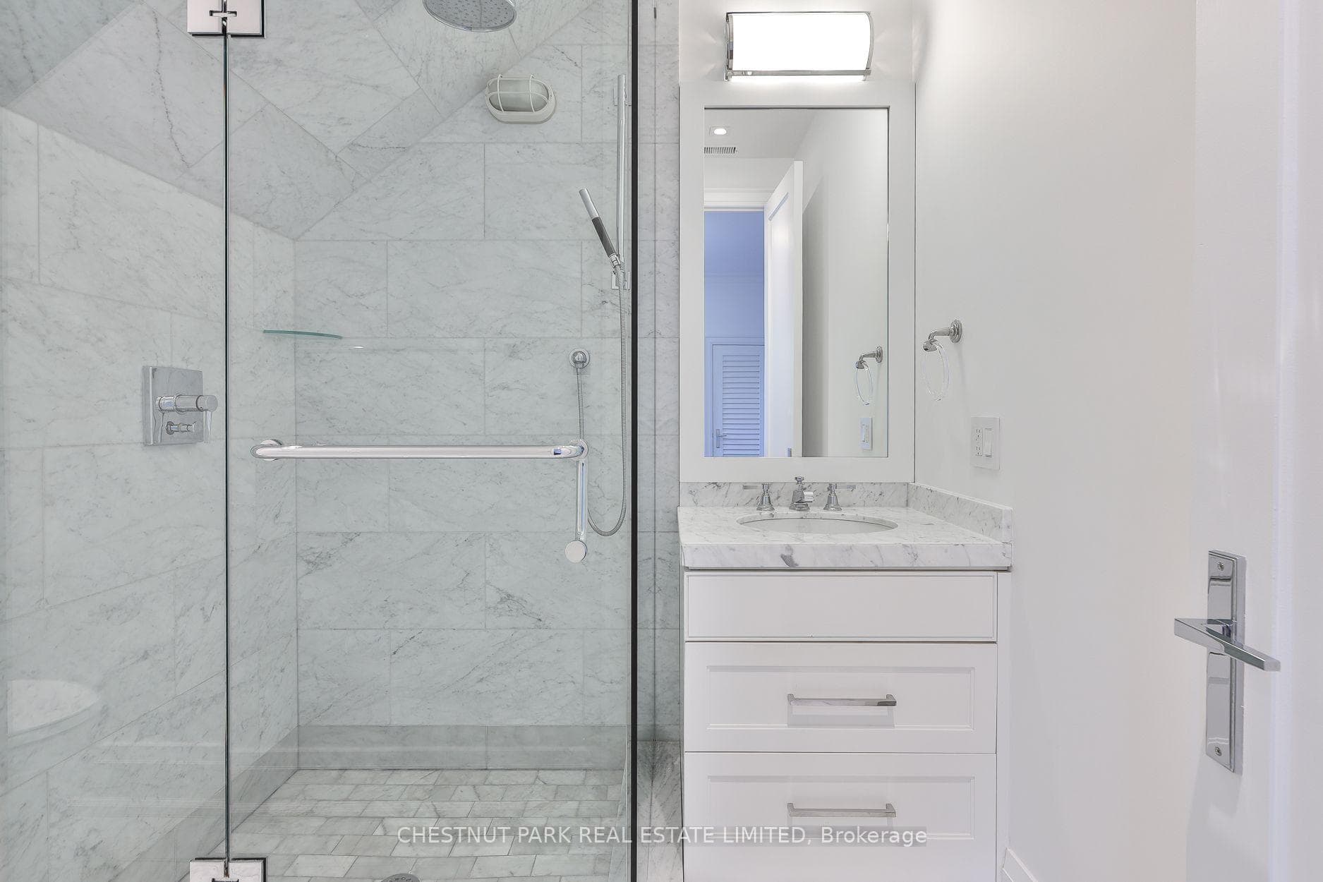 16 Scarth Road Unit 1 photo 32