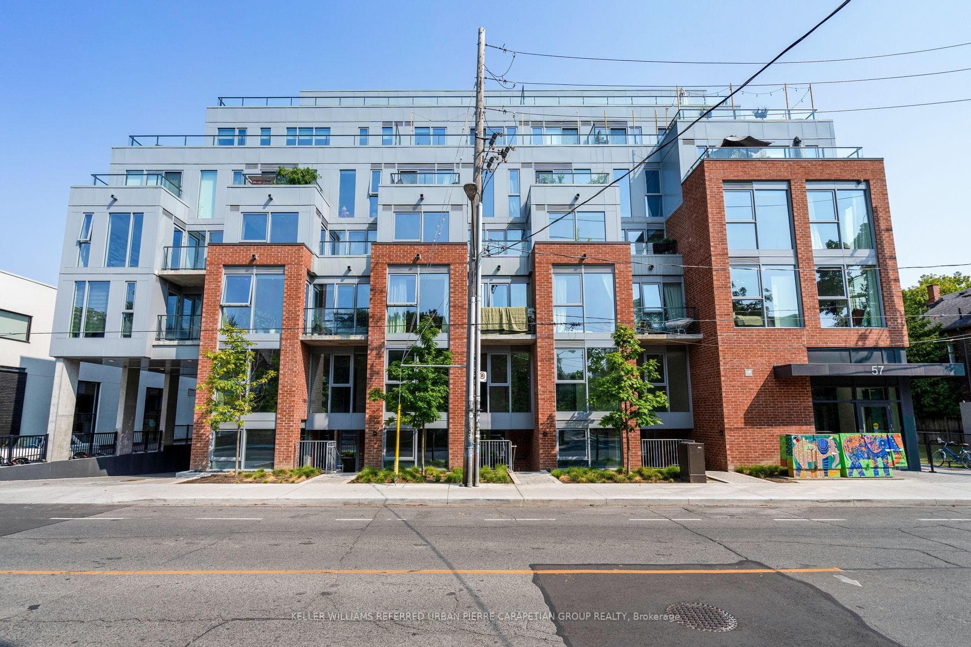 57 Brock Avenue Unit 609 photo 4