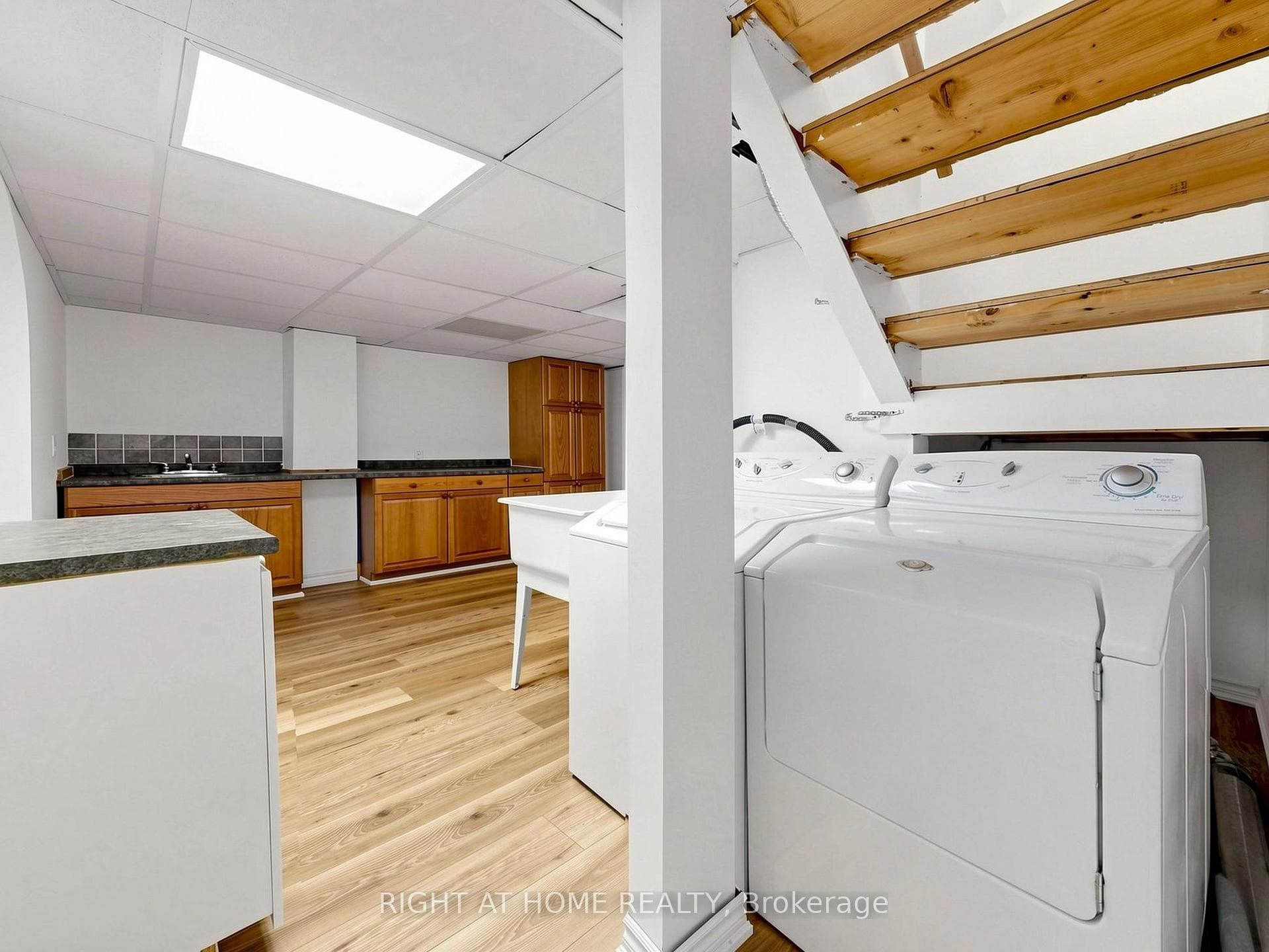 3114 Scotscraig Crescent photo 43