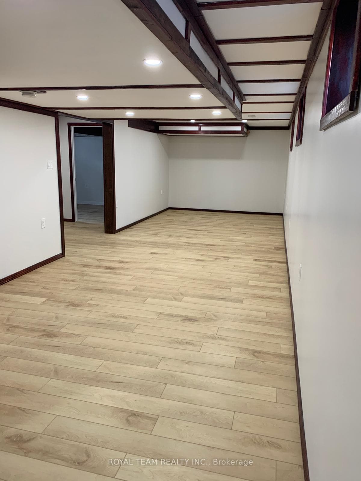 186 Madelaine Drive photo 41