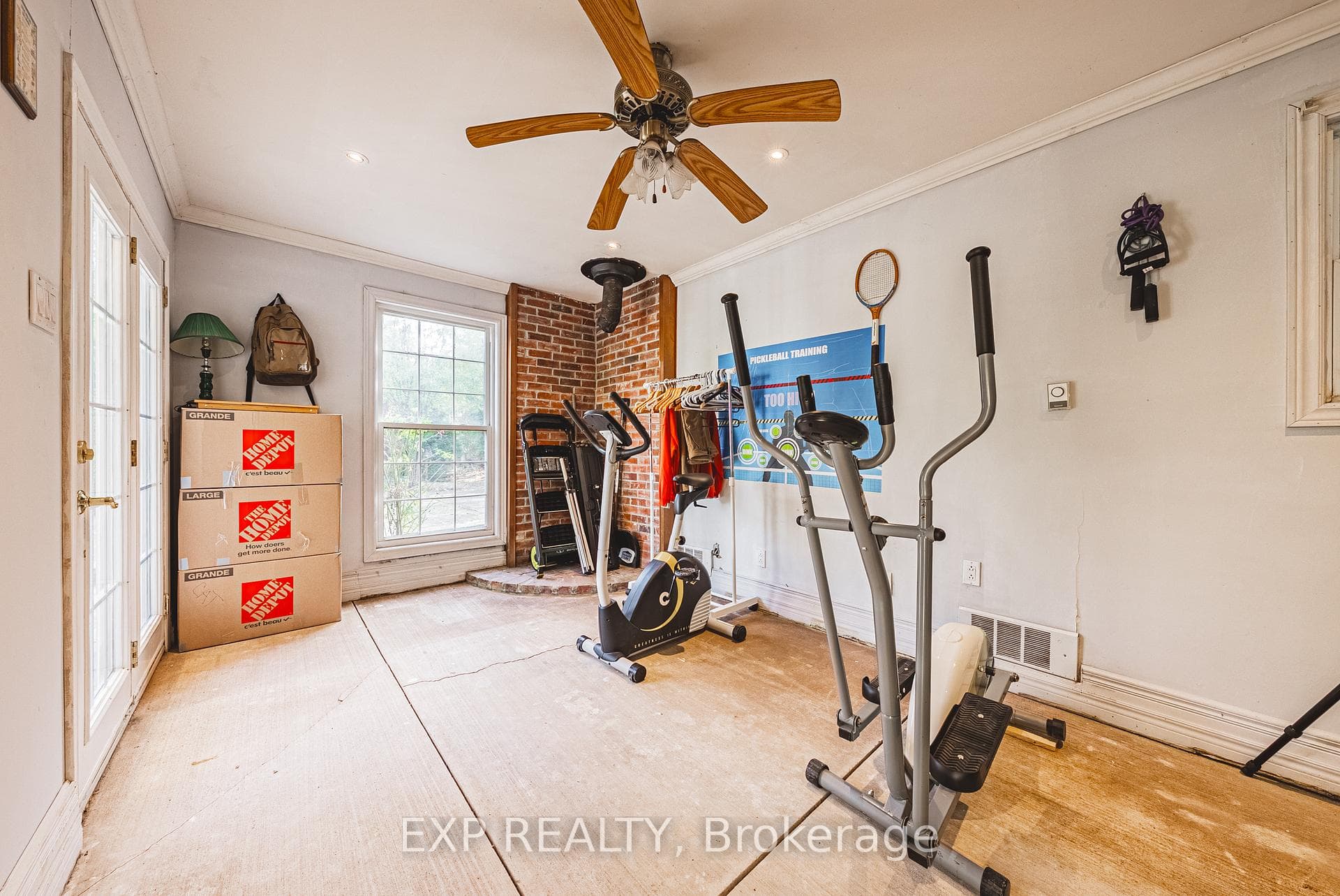 1164 Barton Street photo 26