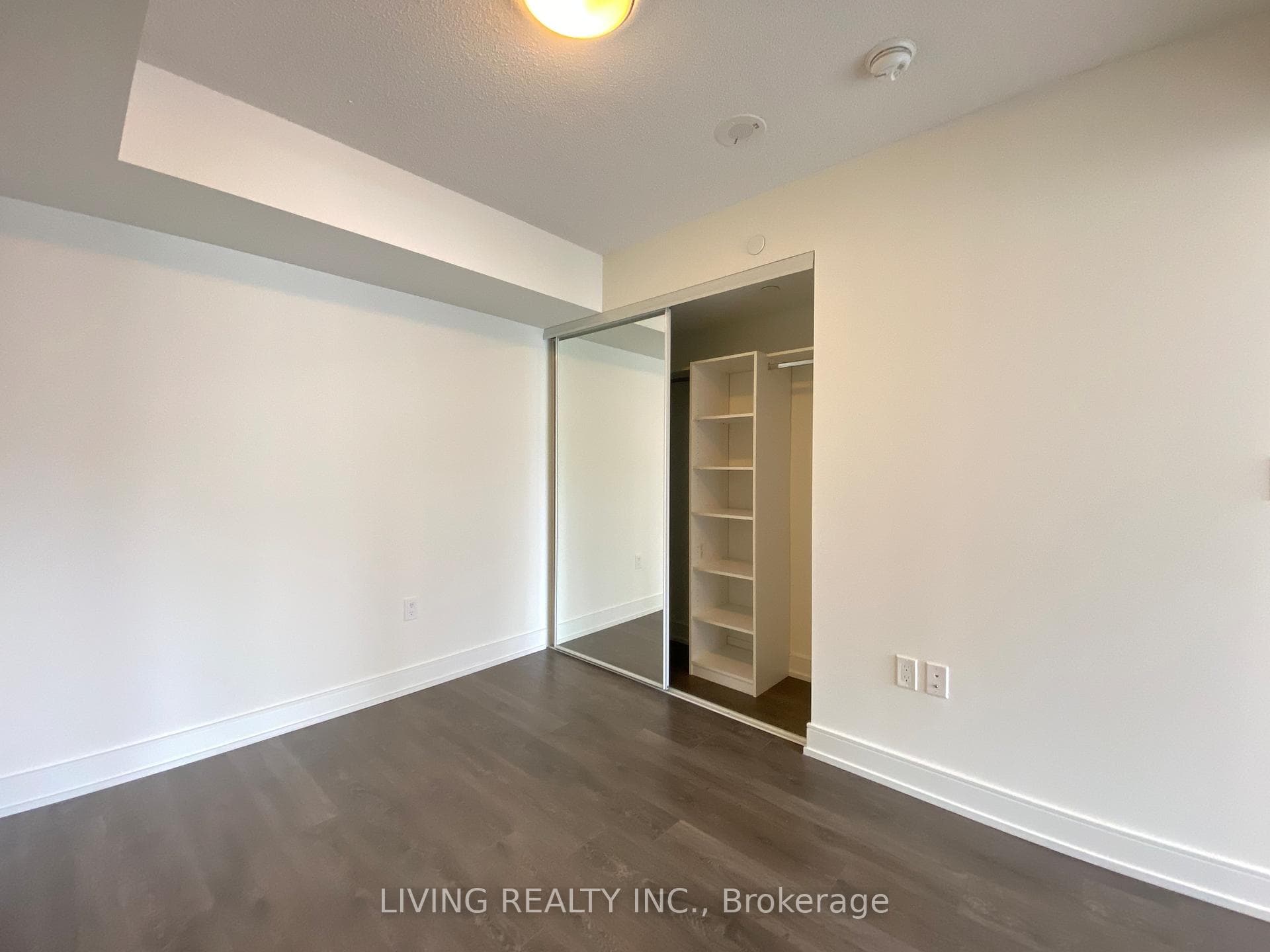 89 Mcgill Street Unit 1012 photo 14
