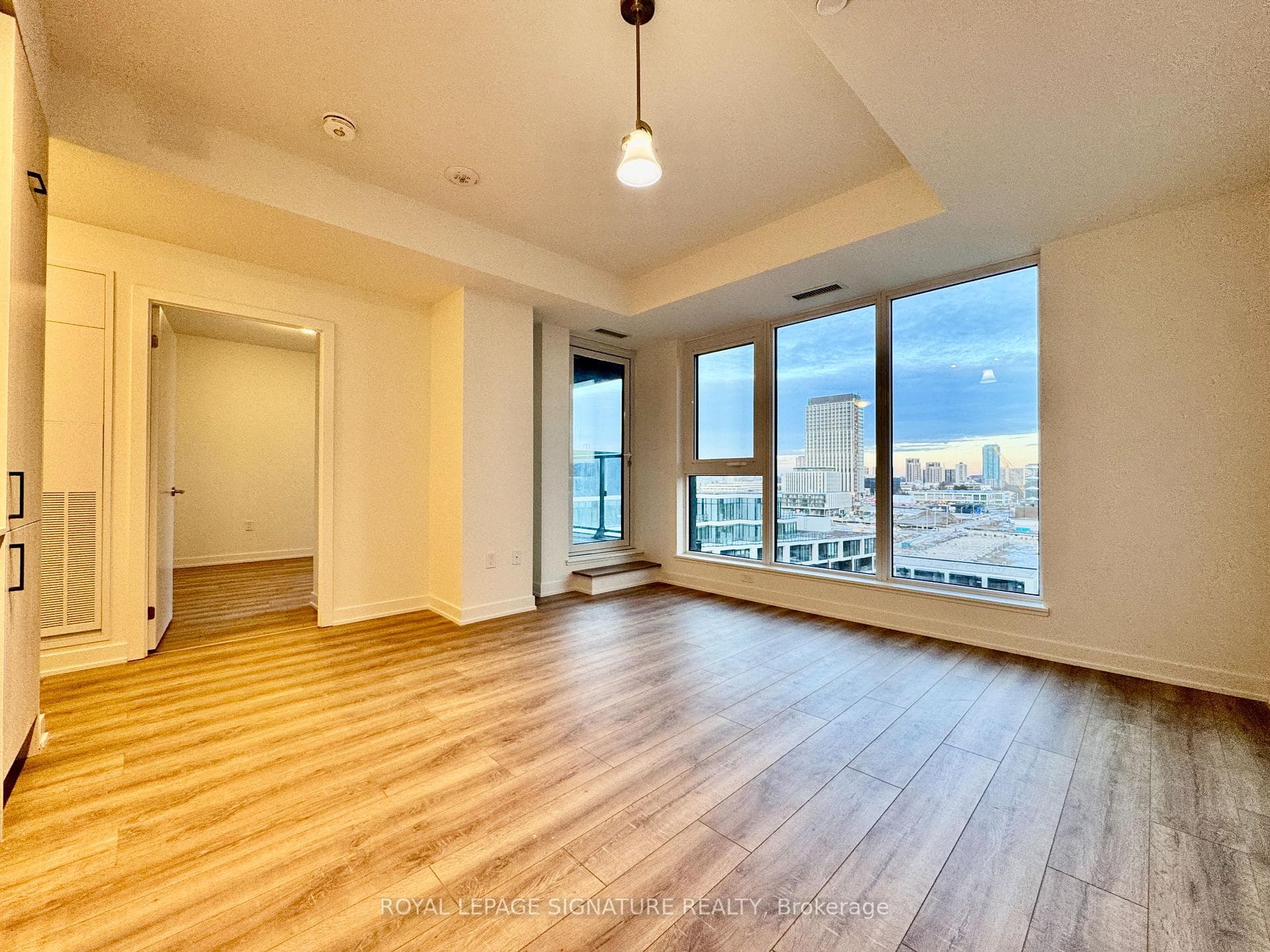 1 Quarrington Lane Unit 920 photo 5