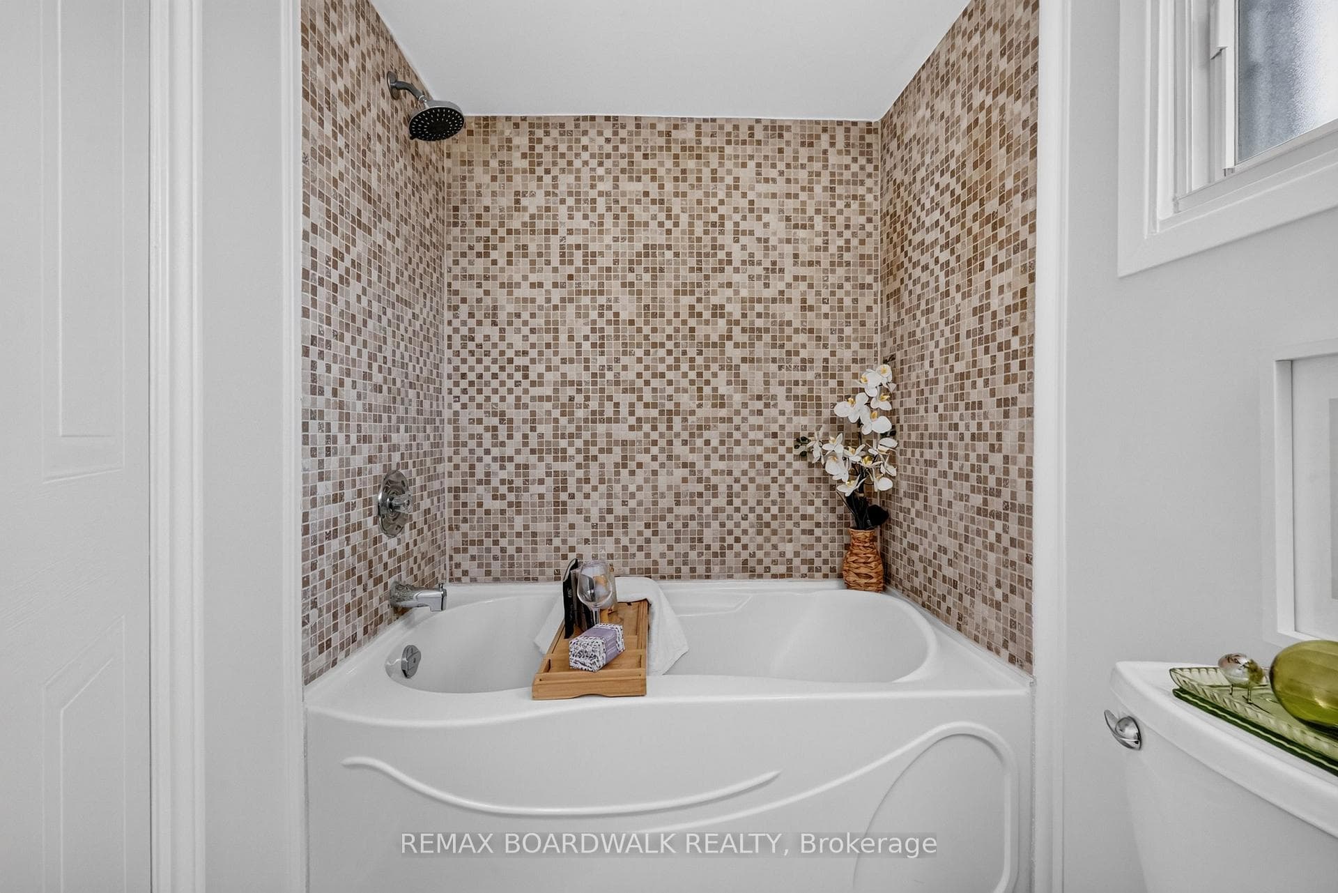 Primary Ensuite bath