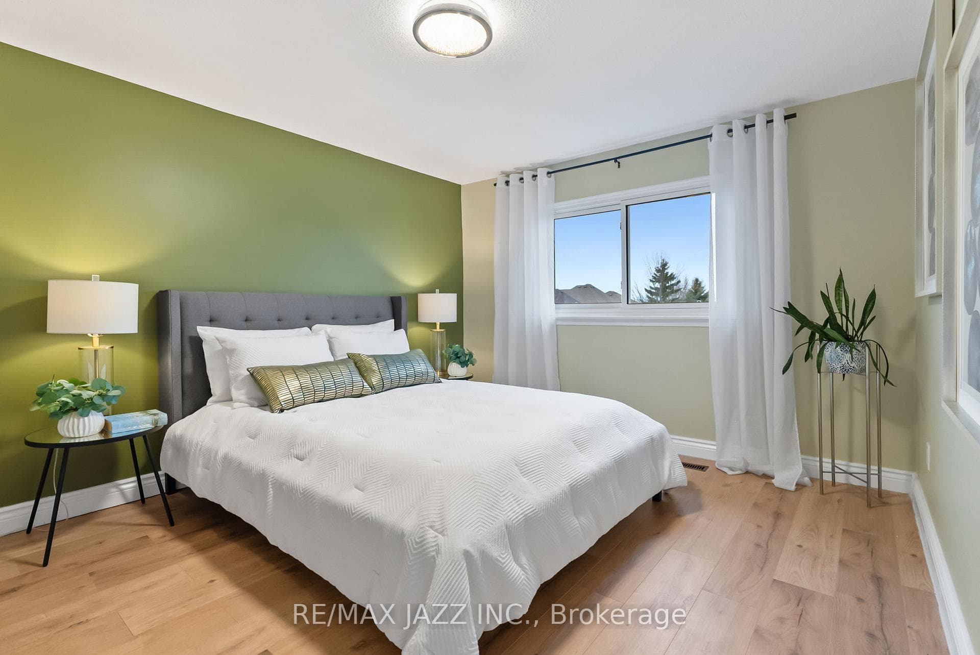 94 Guthrie Crescent photo 21
