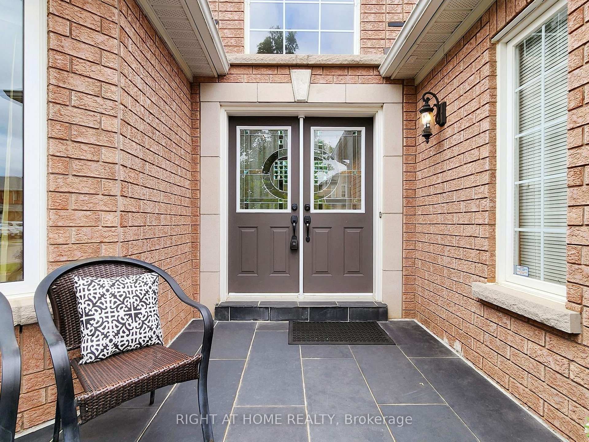 17 Bugelli Drive photo 9