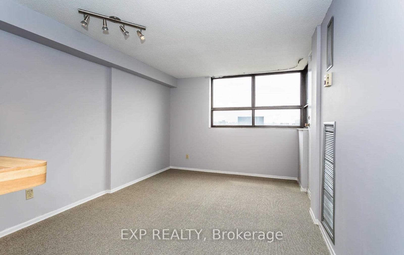 120 St Patrick Street Unit 1403 photo 11