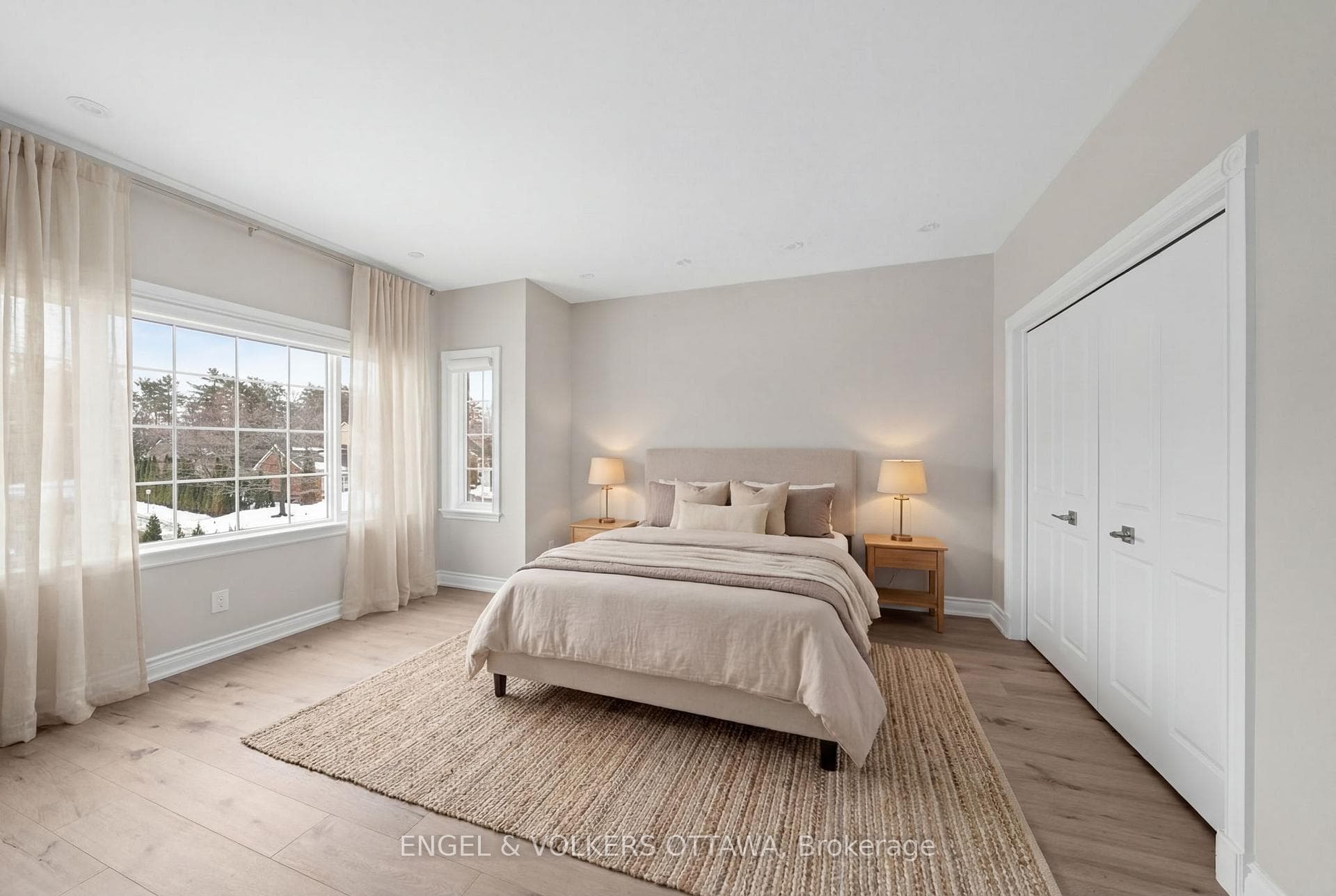 6373 Radisson Way photo 28