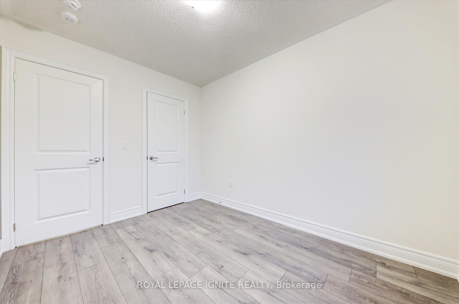2894 Shortreed Gardens photo 15
