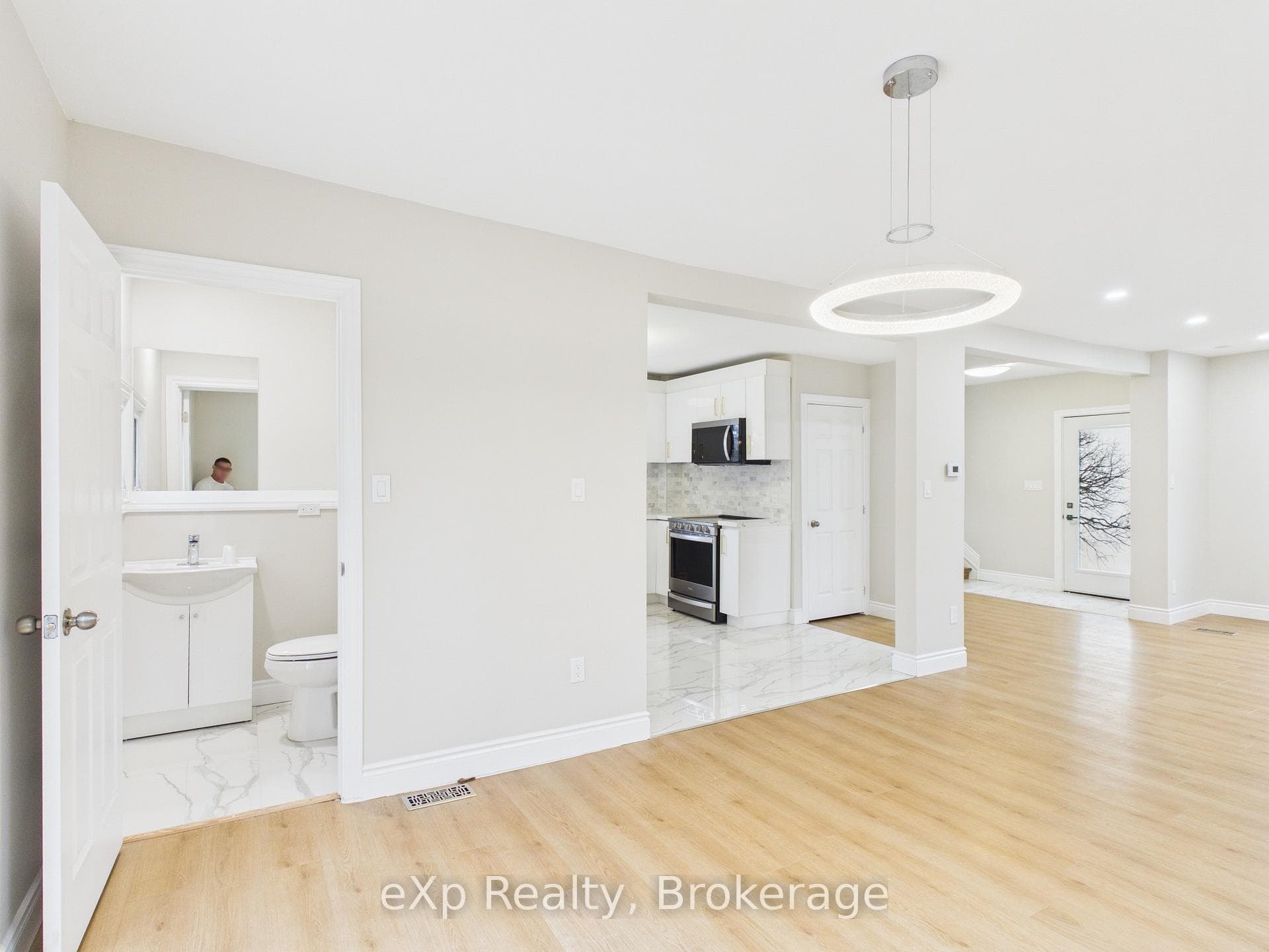 276 Foster Avenue photo 12