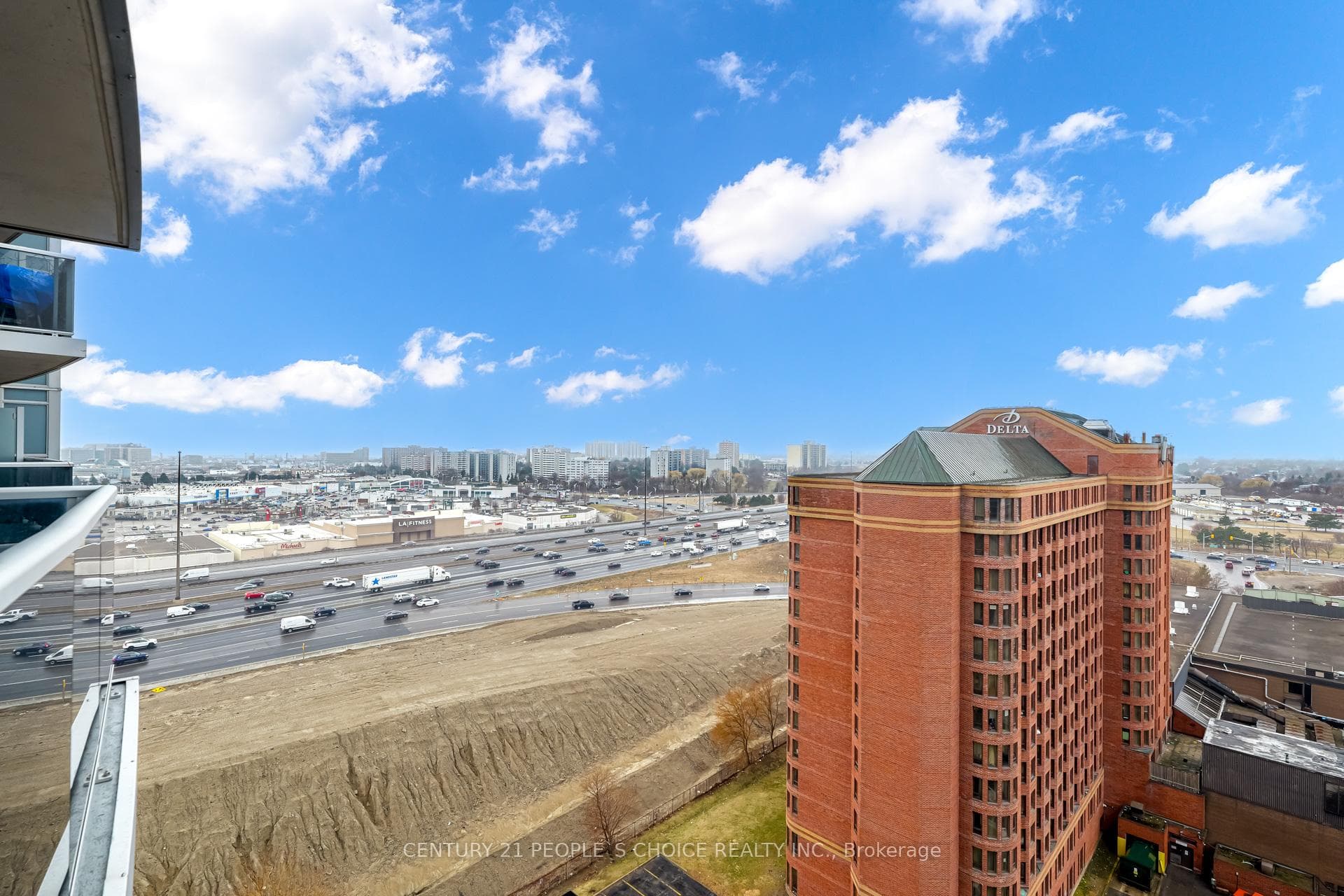 125 Village Green Square Unit 1508 photo 3