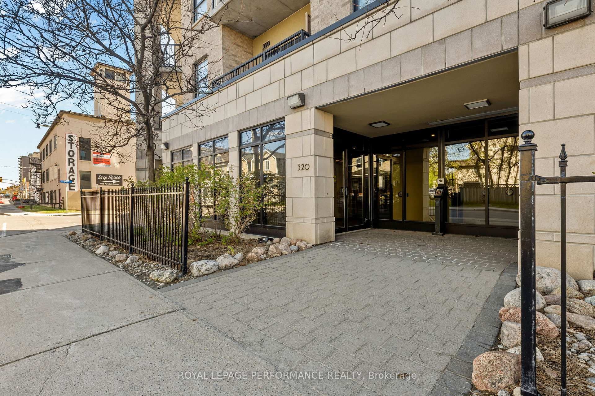 320 Parkdale Avenue Unit 602 photo 2