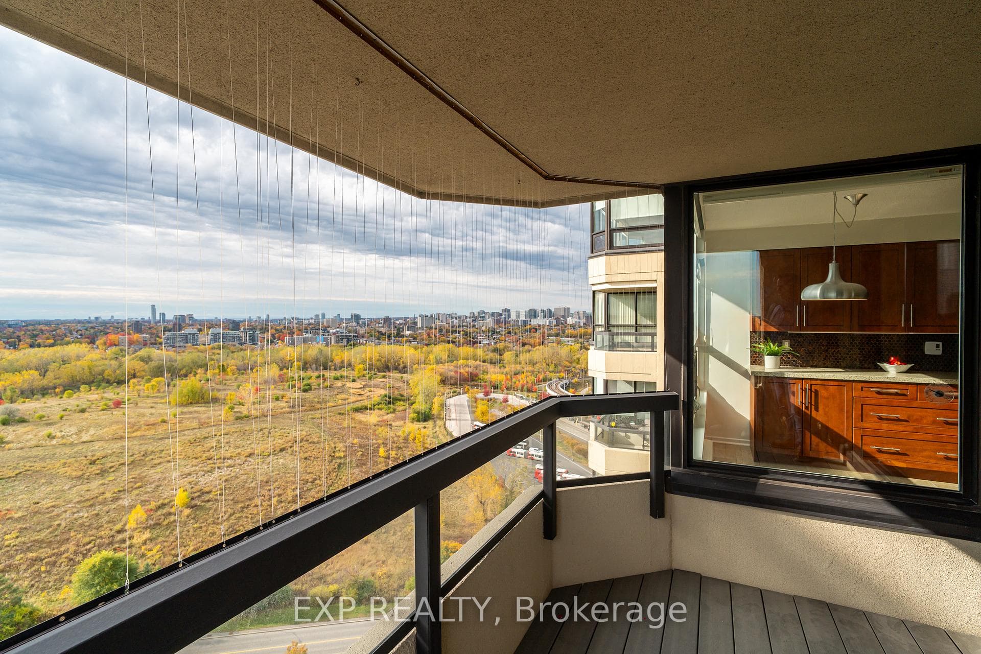 1500 Riverside Drive Unit 2305 photo 29