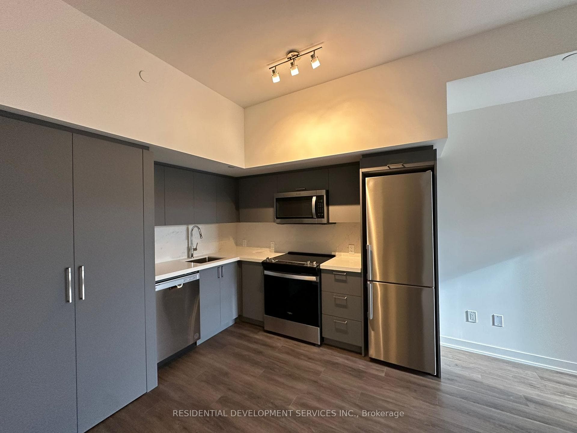 500 Wilson Avenue Unit 540 photo 2