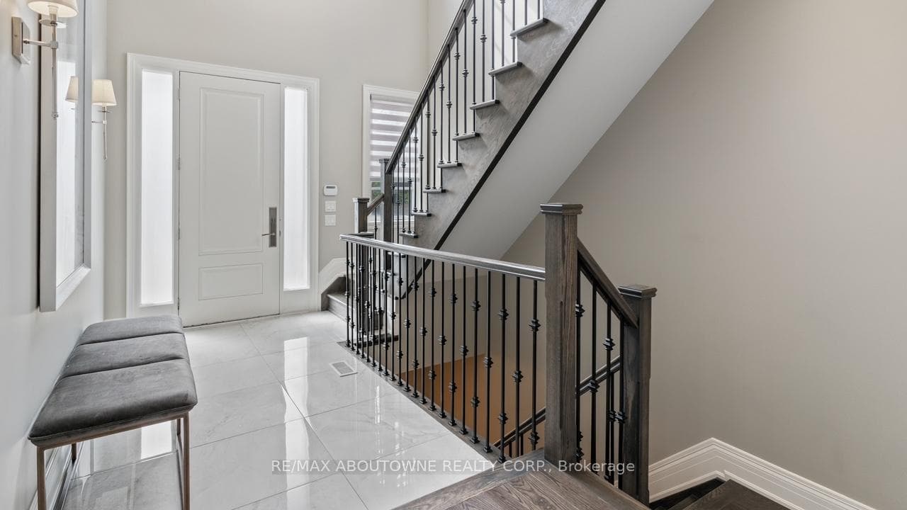81 Brock Street photo 5